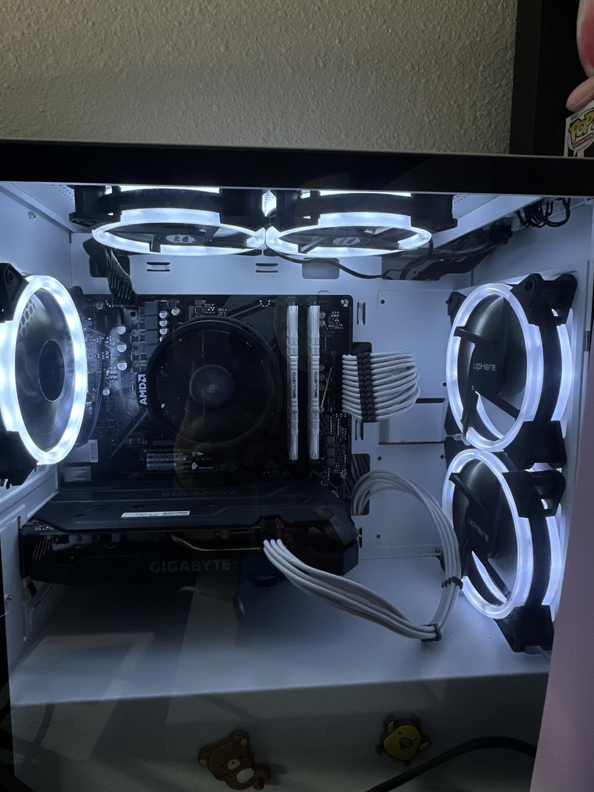 Micro Center AMD Ryzen 5 4500 Desktop Processor with GIGABYTE B550M K Motherboard (Micro-ATX, DDR4, Dual M.2, SATA 6Gb/s, PCIe 4.0) - Customer Photo 2