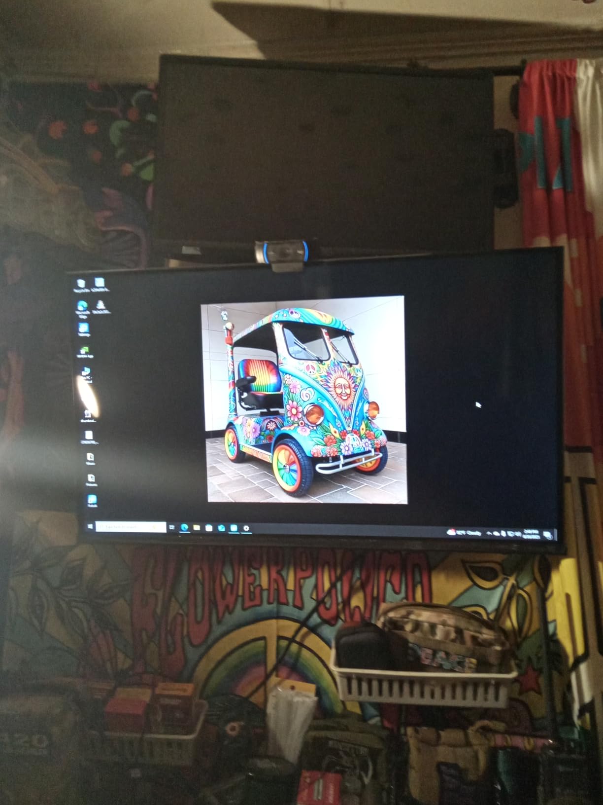 Hisense 32-Inch Class A4 Series FHD 1080p Smart Fire TV (32A4NF, 2025 Model) - DTS Virtual: X, Slim Bezel Design, Alexa Built in Customer Review Hisense 32-Inch Class A4 Series FHD 1080p Smart Fire TV (32A4NF, 2025 Model) - DTS Virtual: X, Slim Bezel Design, Alexa Built in - Customer Photo 2