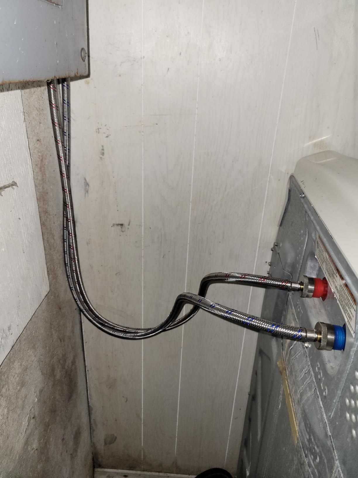 4 Ft Washing Machine Hoses, 2 Packs Premium Stainless Steel Washer Hoses Burst Proof, Hot and Cold Striped Water Supply Hoses with 3/4'' Standard Interface fit for ALL Washer - Customer Photo 1