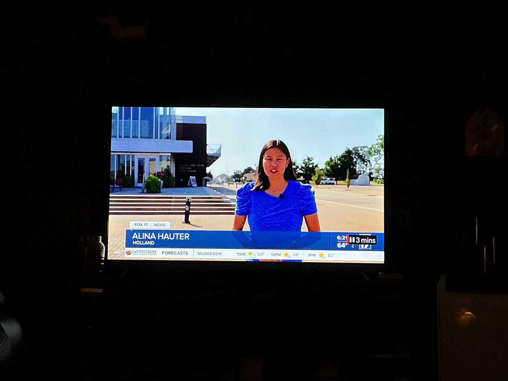 INSIGNIA 55-inch Class F50 Series LED 4K UHD Smart Fire TV with Alexa Voice Remote (NS-55F501NA26) - Customer Photo 2