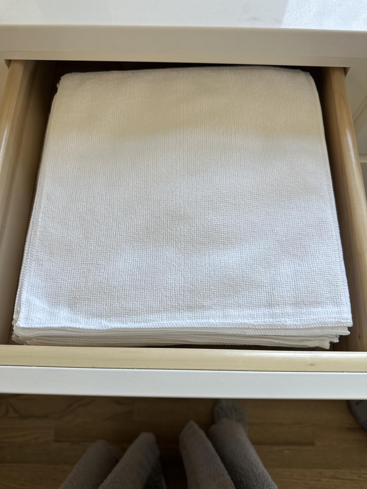 AIDEA Microfiber Cleaning Cloth Black 8PK, Microfiber Towels for Cars, Premium Car Cloths, Dusting Cloth Lint Free Cleaning Rags for SUVs, House, Kitchen, Window, Workshops,11.5×11.5