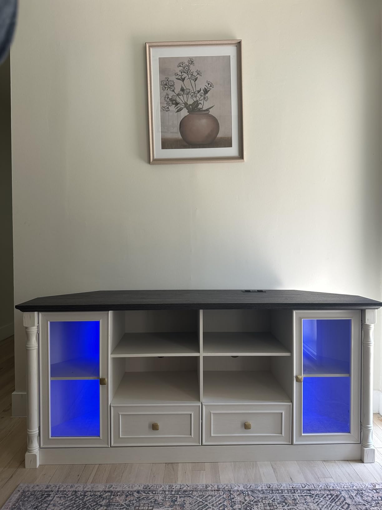 Corner TV Stand for 55 60 65 Inch TVs, Farmhouse Entertainment Center with 2 Storage Drawers and 2 Display Cabinet & Power Outlet and LED Lights, Wood TV Console Table for Living Room, Bedroom, White Customer Review Corner TV Stand for 55 60 65 Inch TVs, Farmhouse Entertainment Center with 2 Storage Drawers and 2 Display Cabinet & Power Outlet and LED Lights, Wood TV Console Table for Living Room, Bedroom, White - Customer Photo 1