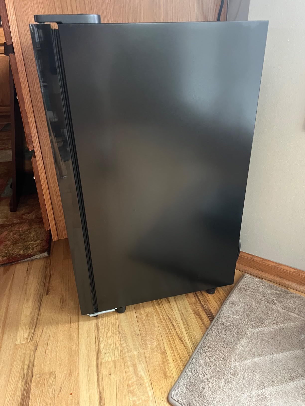 15 Inch Wine and Beverage Refrigerator,13 Bottle & 48 Cans Dual Zone Beverage Fridge with Reversible Glass Door,Freestanding/Under Counter Wine Fridge with 360 Air Cooling for Home Bar Office - Customer Photo 1