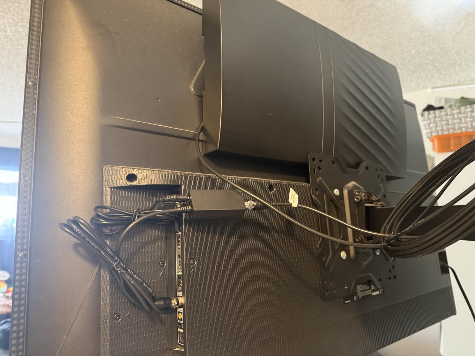 3500+ Miles TV Antenna,2025 Strongest Digital Antenna for Smart/Old TVs Indoor Outdoor,360° Long Range Reception HD Antenna for Local Channels with Amplifier Signal Booster-52ft Coax Cable-8K 4K 1080p - Customer Photo 1