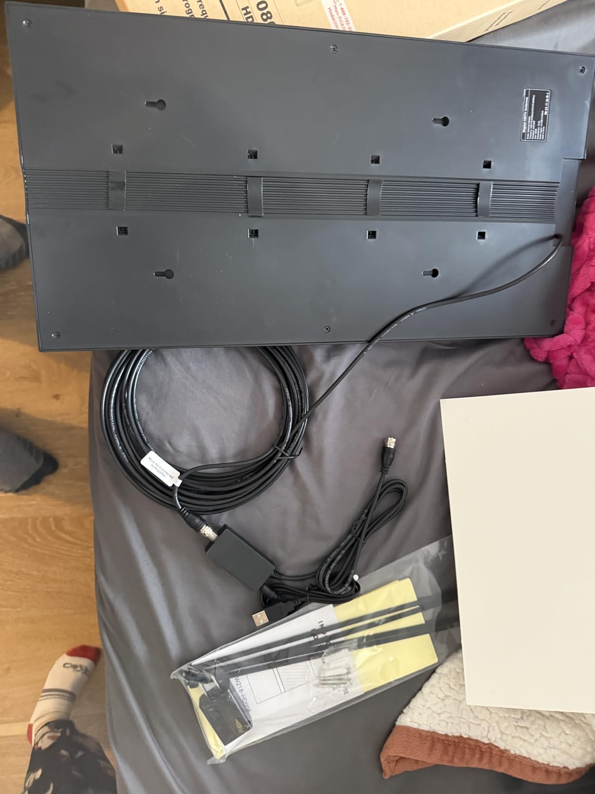 3500+ Miles TV Antenna,2025 Strongest Digital Antenna for Smart/Old TVs Indoor Outdoor,360° Long Range Reception HD Antenna for Local Channels with Amplifier Signal Booster-52ft Coax Cable-8K 4K 1080p - Customer Photo 2