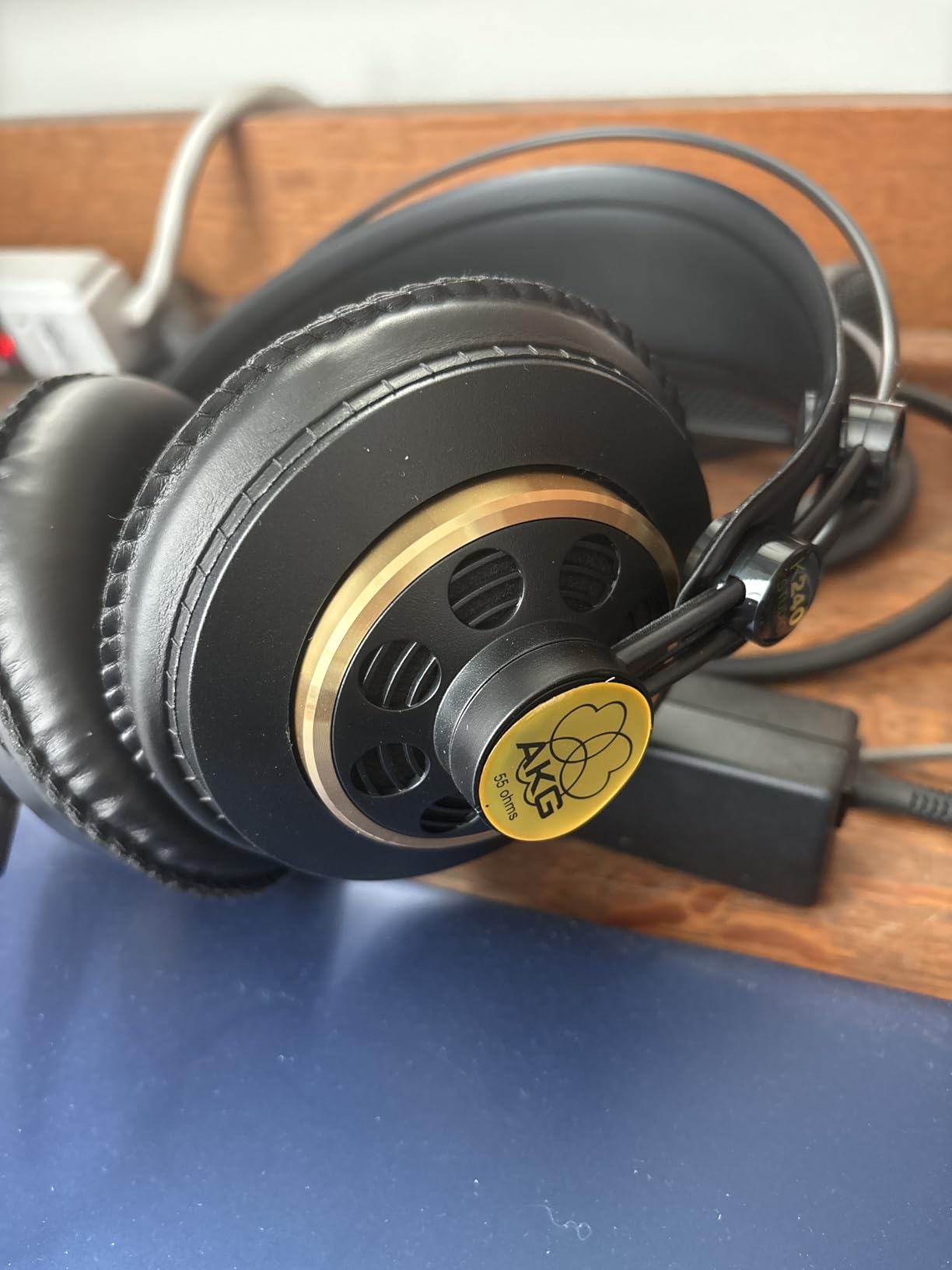 AKG K240STUDIO Semi-Open Studio Headphones Customer Review AKG K240STUDIO Semi-Open Studio Headphones - Customer Photo 1