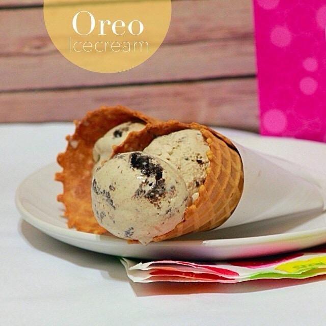 Cuisinart Ice Cream Maker Machine, 1.5 Quart Double Insulated Machine, Sorbet and Frozen Yogurt Maker, Ready in 20 Minutes, ICE-21P1, White - Customer Photo 1