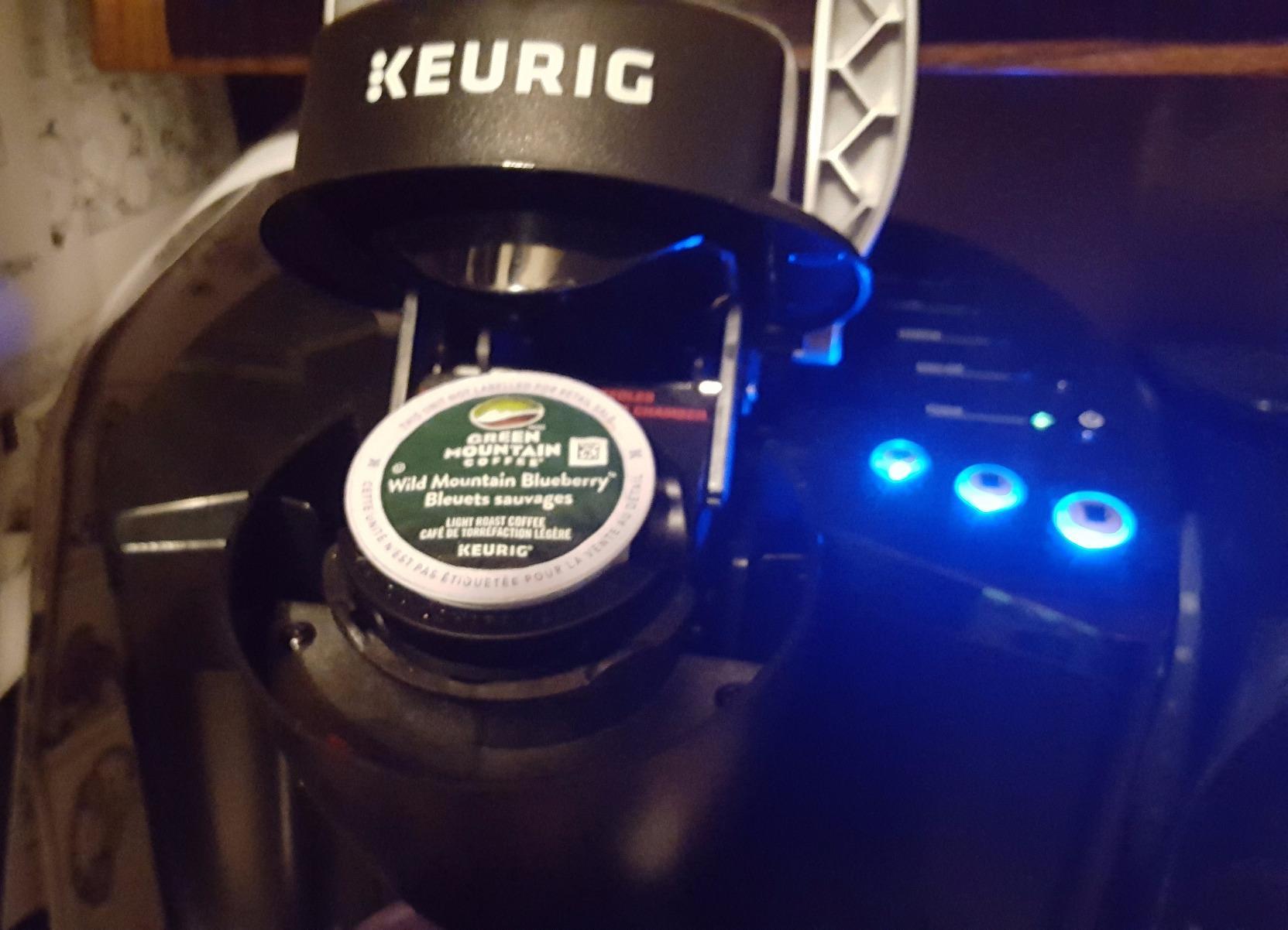 Keurig K-Classic Single Serve K-Cup Pod Coffee Maker, with 3 Brew Sizes, 48oz Removable Reservoir, Black Customer Review Keurig K-Classic Single Serve K-Cup Pod Coffee Maker, with 3 Brew Sizes, 48oz Removable Reservoir, Black - Customer Photo 3
