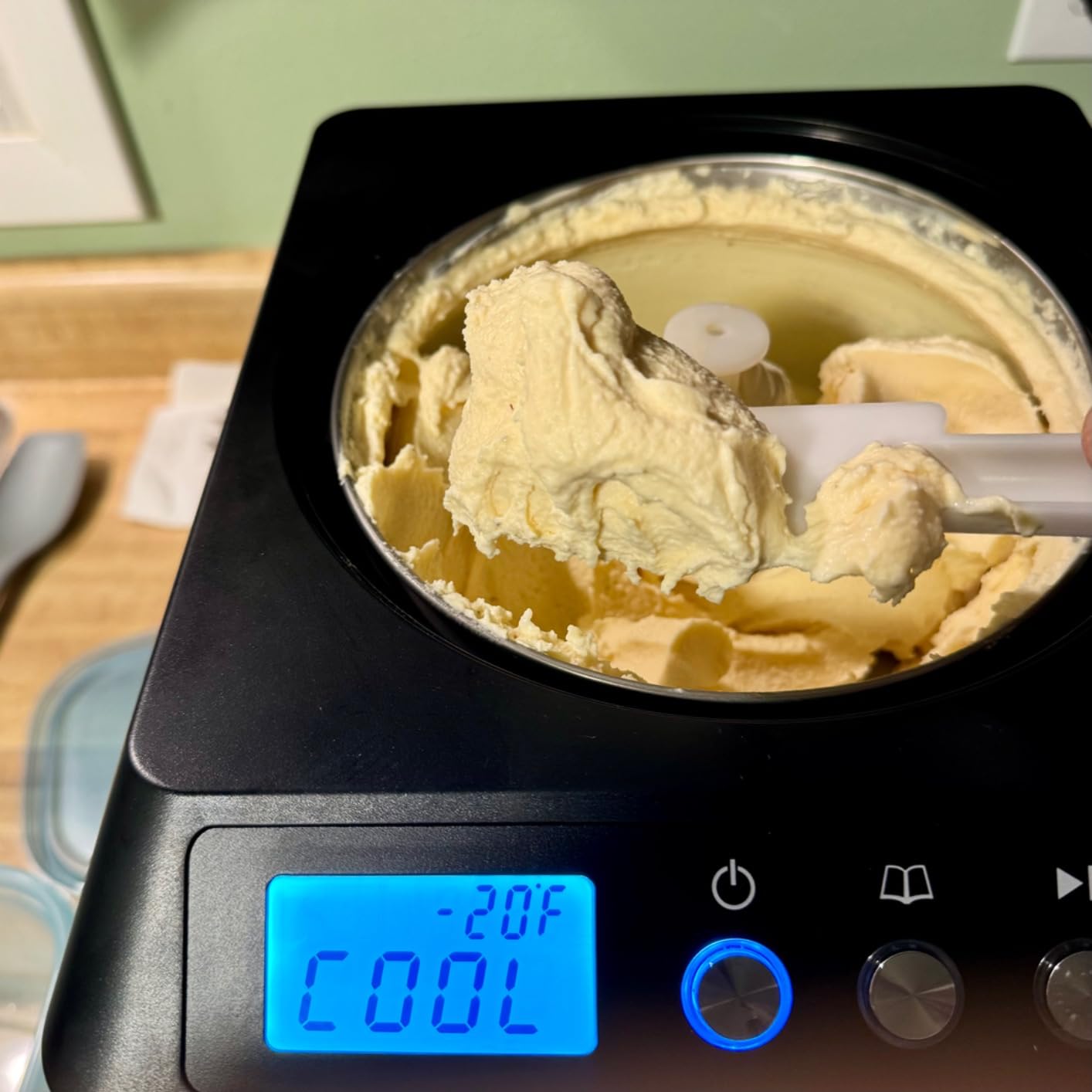 Whynter Ice Cream Maker Machine Automatic 2.1 Qt. Upright with Built-In Compressor, LCD Digital Display & Timer, No Pre-Freezing, ICM-201SB, Stainless Steel - Customer Photo 4