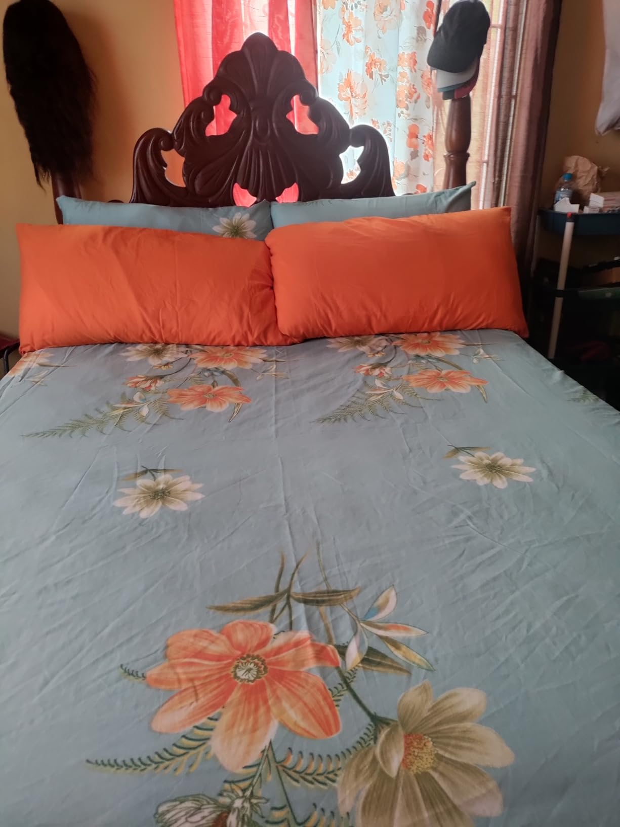 Utopia Bedding Bed Pillows for Sleeping Queen Size (White), Set of 2, Cooling Hotel Quality, for Back, Stomach or Side Sleepers - Customer Photo 1