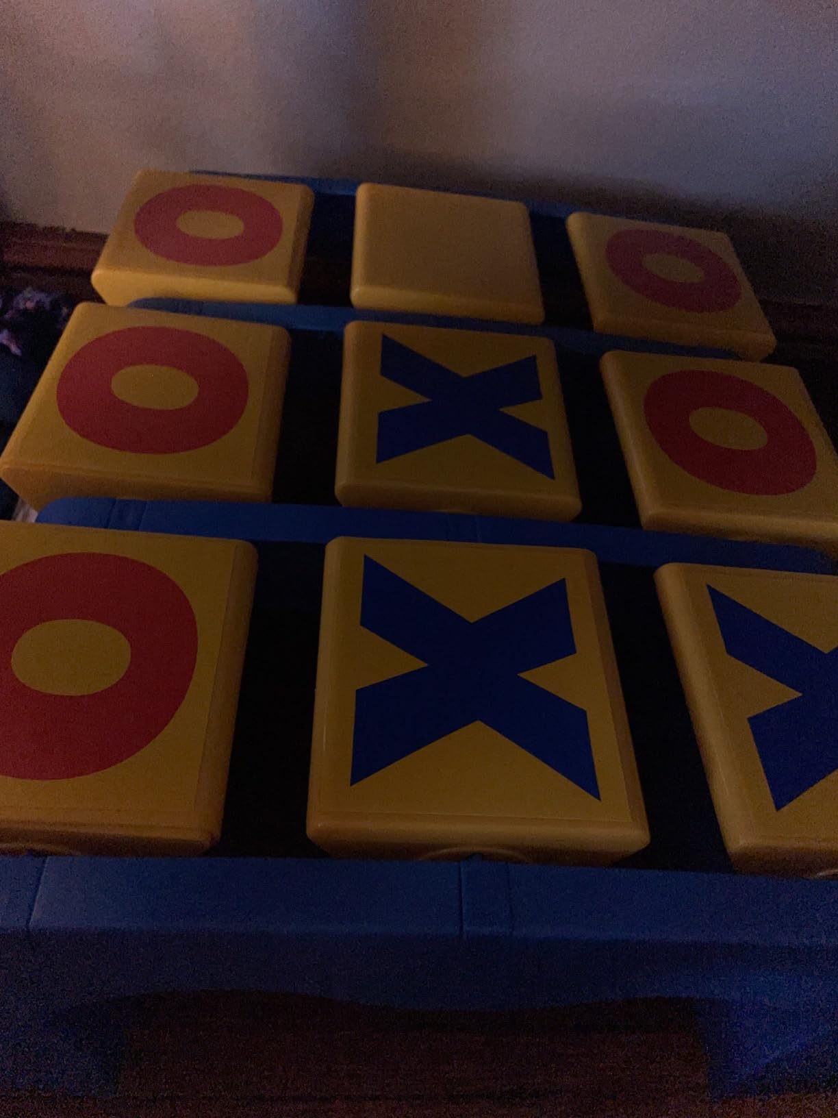 Mattel Games Toss Across Game, Beanbag Tic Tac Toe for 2 to 4 Players Ages 5 Years and Older - Customer Photo 1