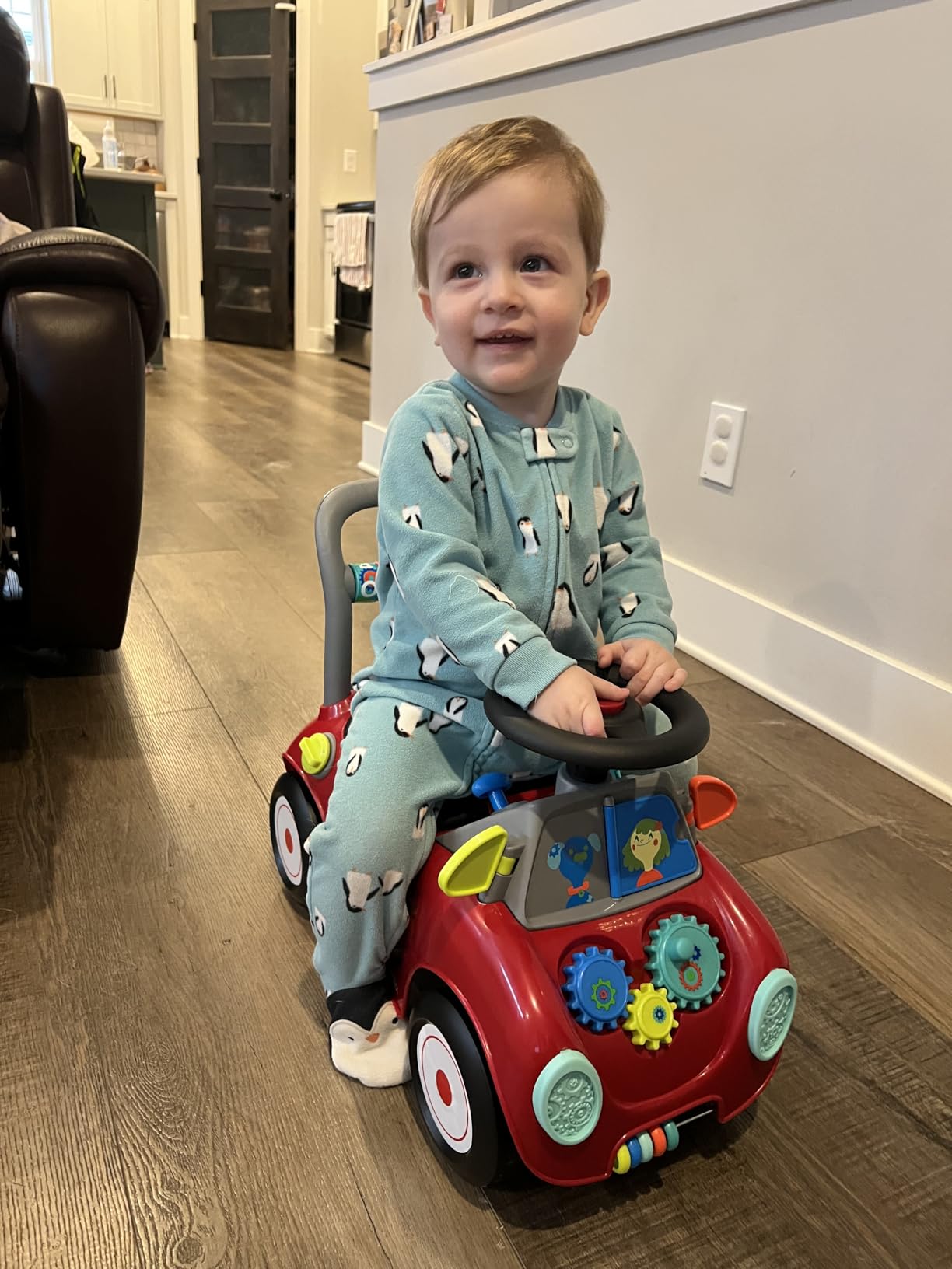 Radio Flyer Busy Buggy Ride On Toy Car with 17 Interactive Activities, Sit-to-Stand for Ages 1-3, Features Built-in Storage, Walk or Ride Options for Toddler Development and Play - Customer Photo 4