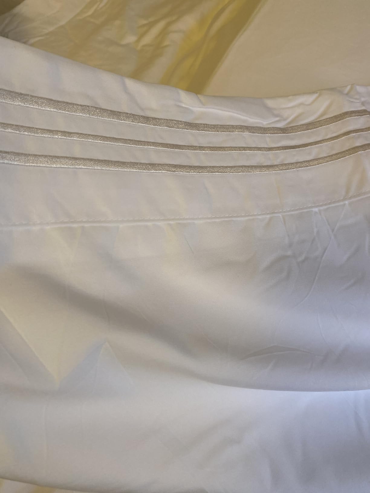 Elegant Comfort Luxurious 1500 Premium Hotel Quality Microfiber Three Line Embroidered Softest 4-Piece Bed Sheet Set, Wrinkle and Fade Resistant, Queen, Black - Customer Photo 1