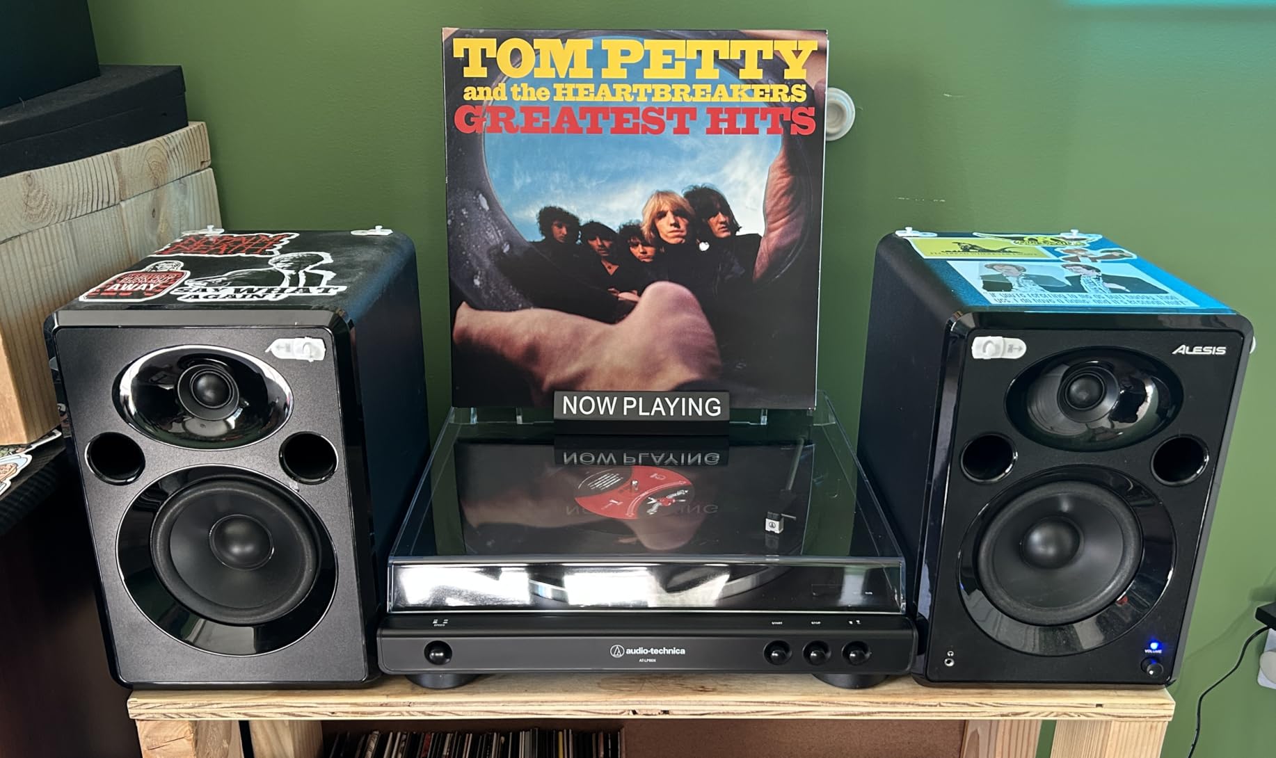 Audio-Technica AT-LP60X-BK Fully Automatic Belt-Drive Stereo Turntable, Black, Hi-Fi, 2 Speed, Dust Cover, Anti-Resonance, Die-Cast Aluminum Platter Customer Review Audio-Technica AT-LP60X-BK Fully Automatic Belt-Drive Stereo Turntable, Black, Hi-Fi, 2 Speed, Dust Cover, Anti-Resonance, Die-Cast Aluminum Platter - Customer Photo 1