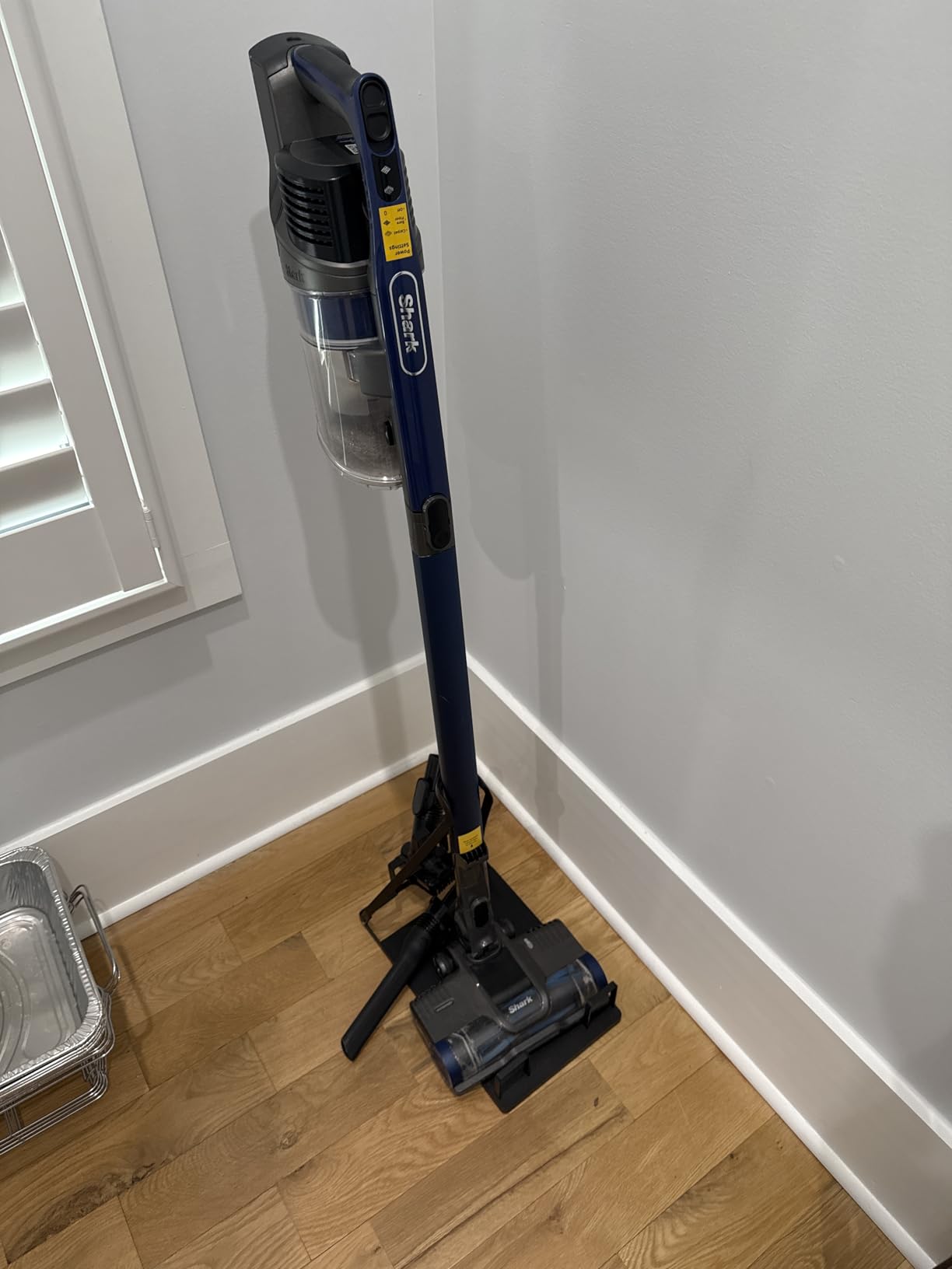 Shark Cordless Vacuum Cleaner with HEPA Filter, Lightweight, Portable, Rechargeable, Powerful Pet Hair Pickup, Removable Handheld, Crevice Tool, Dusting Brush, 50-min Runtime, Blue, IZ363HT - Customer Photo 1