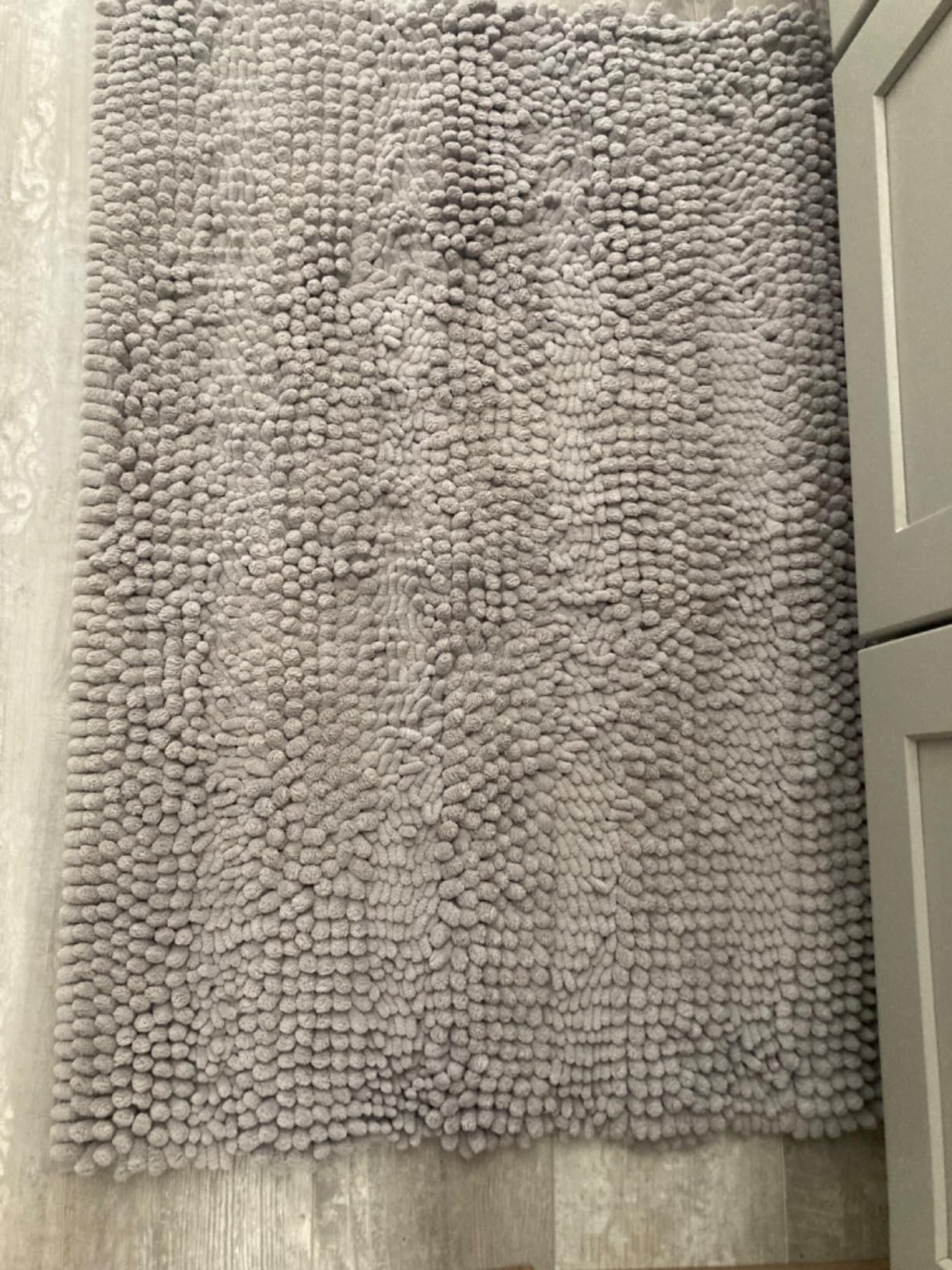 Grandaily Chenille Striped Bathroom Rugs 24x16, Extra Thick and Absorbent Bath Mats, Non-Slip Soft Plush Shaggy Shower Carpet, Machine Wash Dry, Bath Rug for Bathroom, (Small, Light Grey) - Customer Photo 5