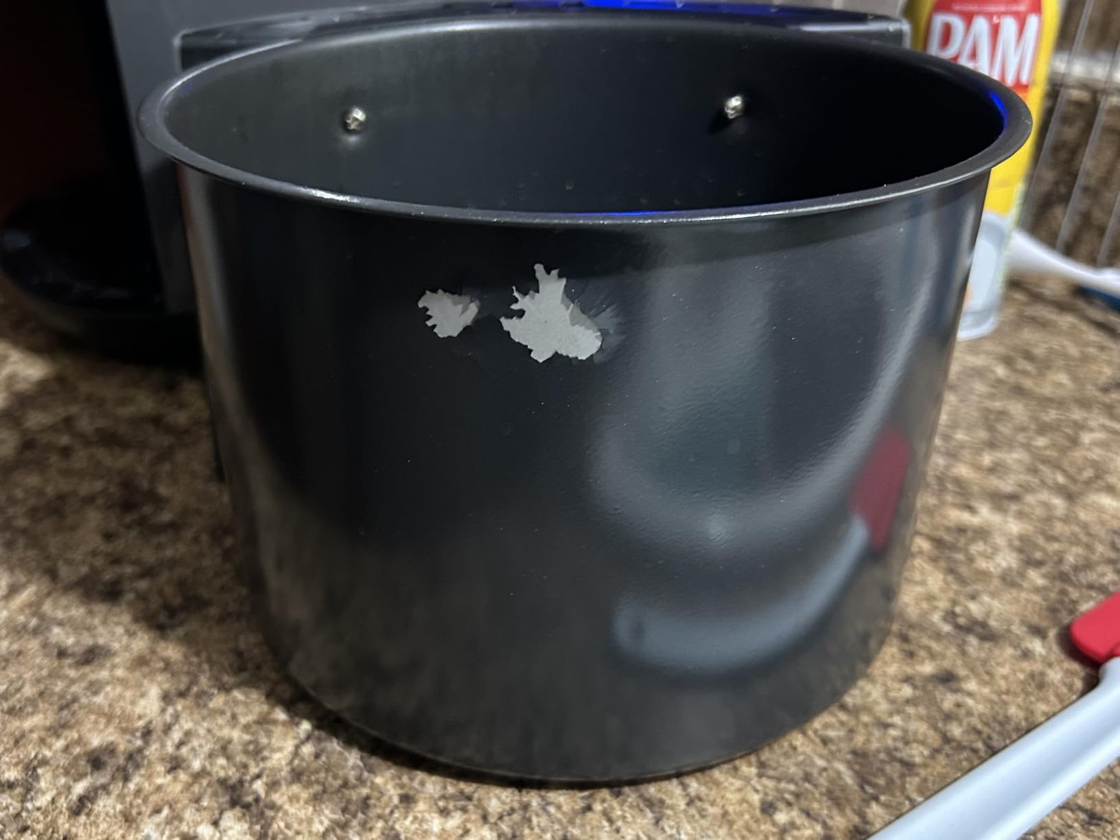 Ninja XL Single Basket Air Fryer | 5.5 QT Capacity fits 3lbs of Wings | 5-in-1 Air Fry, Roast, Bake, Reheat & Dehydrate | Dishwasher Safe Parts & Recipe Guide | Grey | AF150AMZ - Customer Photo 5