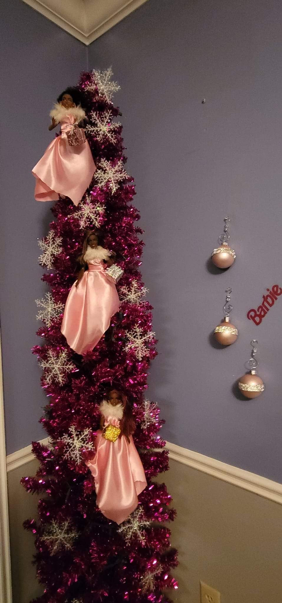 Barbie Careers Fashion Doll & Accessory, Doctor with Curvy Body Type & Brunette Hair Wearing Coat & Flats with Stethoscope - Customer Photo 4