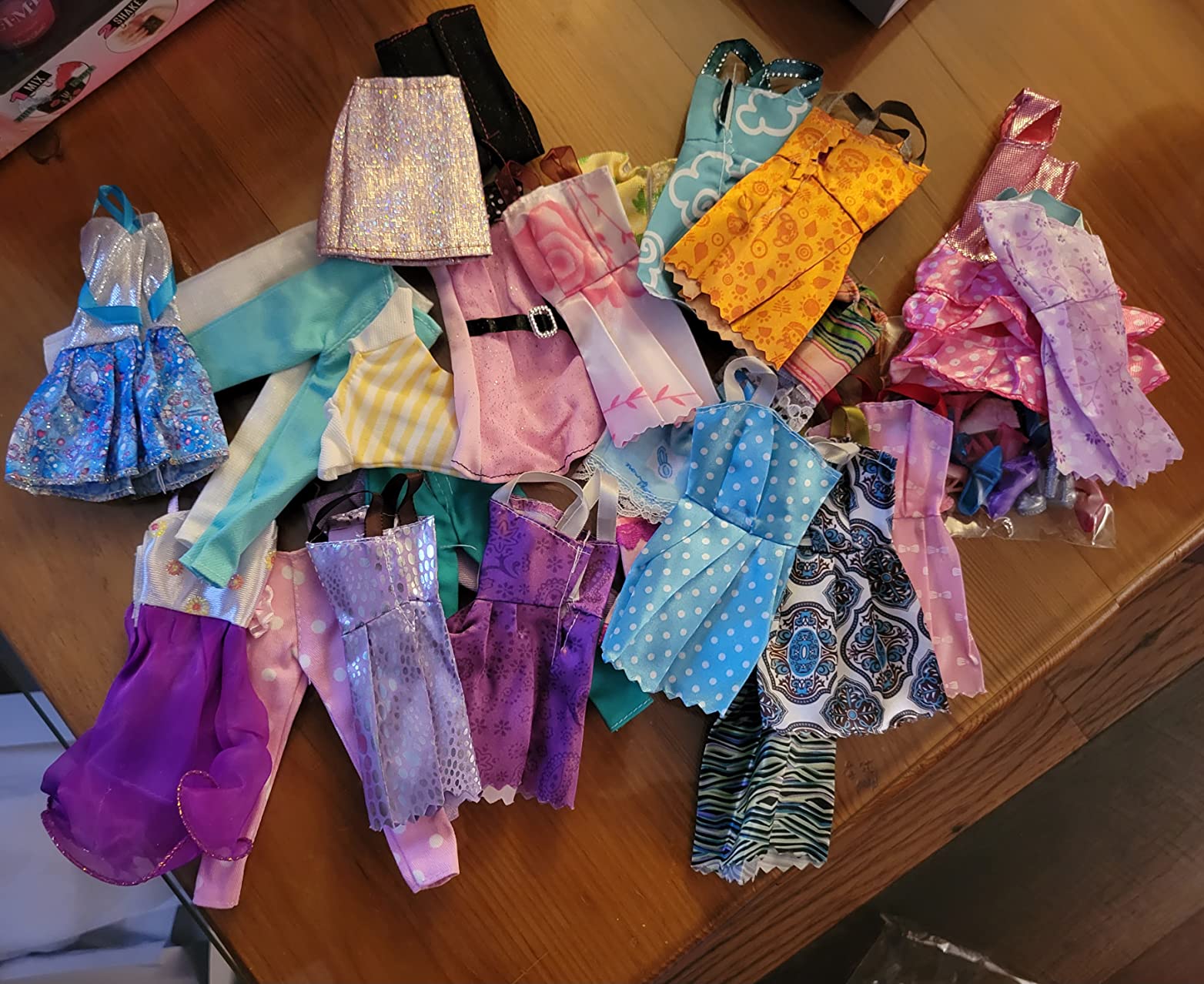 Ecore Fun 39 Pcs Doll Clothes and Accessories 3 Fashion Dresses 10 Slip Dresses 3 Tops 3 Pants 10 Necklaces 10 Shoes Fashion Casual Outfits Perfect for 11.5 inch Dolls - Customer Photo 1