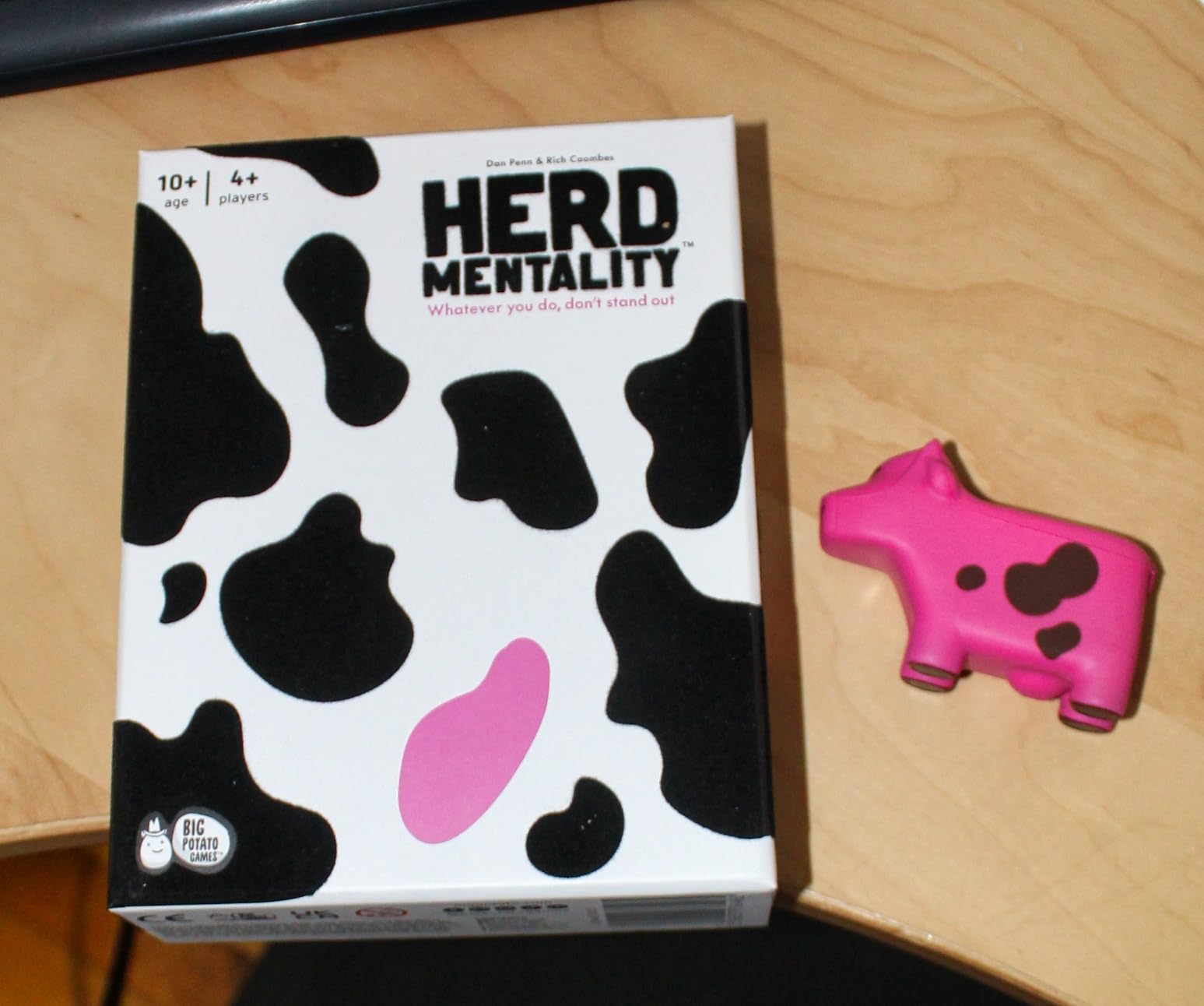 Herd Mentality: Udderly Funny Family Board Game | Easy & Fun for Big Groups of 4-20 Players | Includes 20 Extra Exclusive Questions - Customer Photo 1