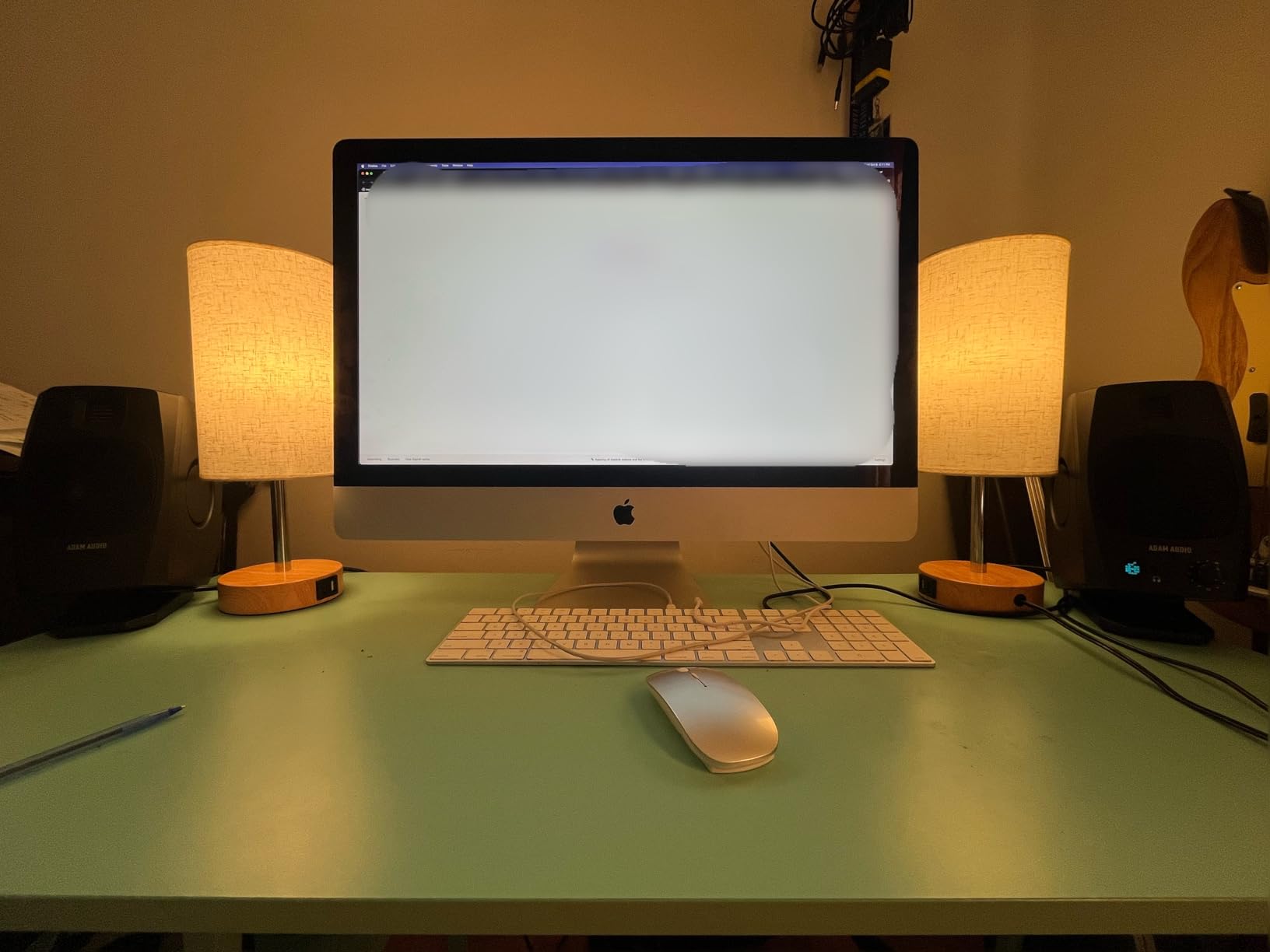 Yarra-Decor Bedside Lamp with USB Port - Touch Control Table Lamp for Bedroom 3 Way Dimmable Nightstand Lamp with Round Black Fabric Shade for Living Room, Dorm, Home Office (LED Bulb Included) - Customer Photo 2