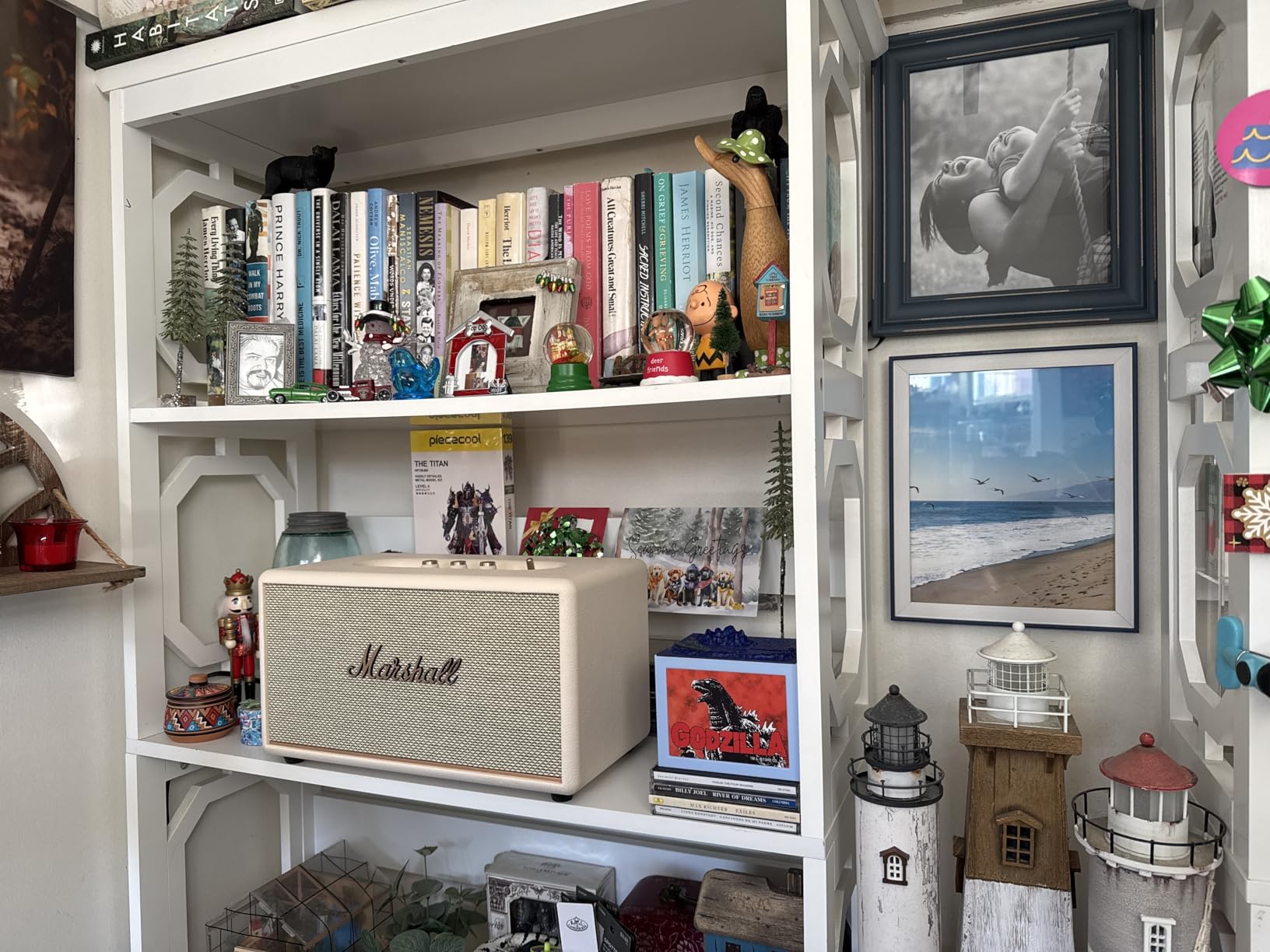 Marshall Stanmore III Bluetooth Home Speaker - Loud Stereo Sound with Bass and Treble Controls | Plug-in Powered | Record Player Compatible | RCA and 3.5 mm Aux Inputs - Black Customer Review Marshall Stanmore III Bluetooth Home Speaker - Loud Stereo Sound with Bass and Treble Controls | Plug-in Powered | Record Player Compatible | RCA and 3.5 mm Aux Inputs - Black - Customer Photo 1