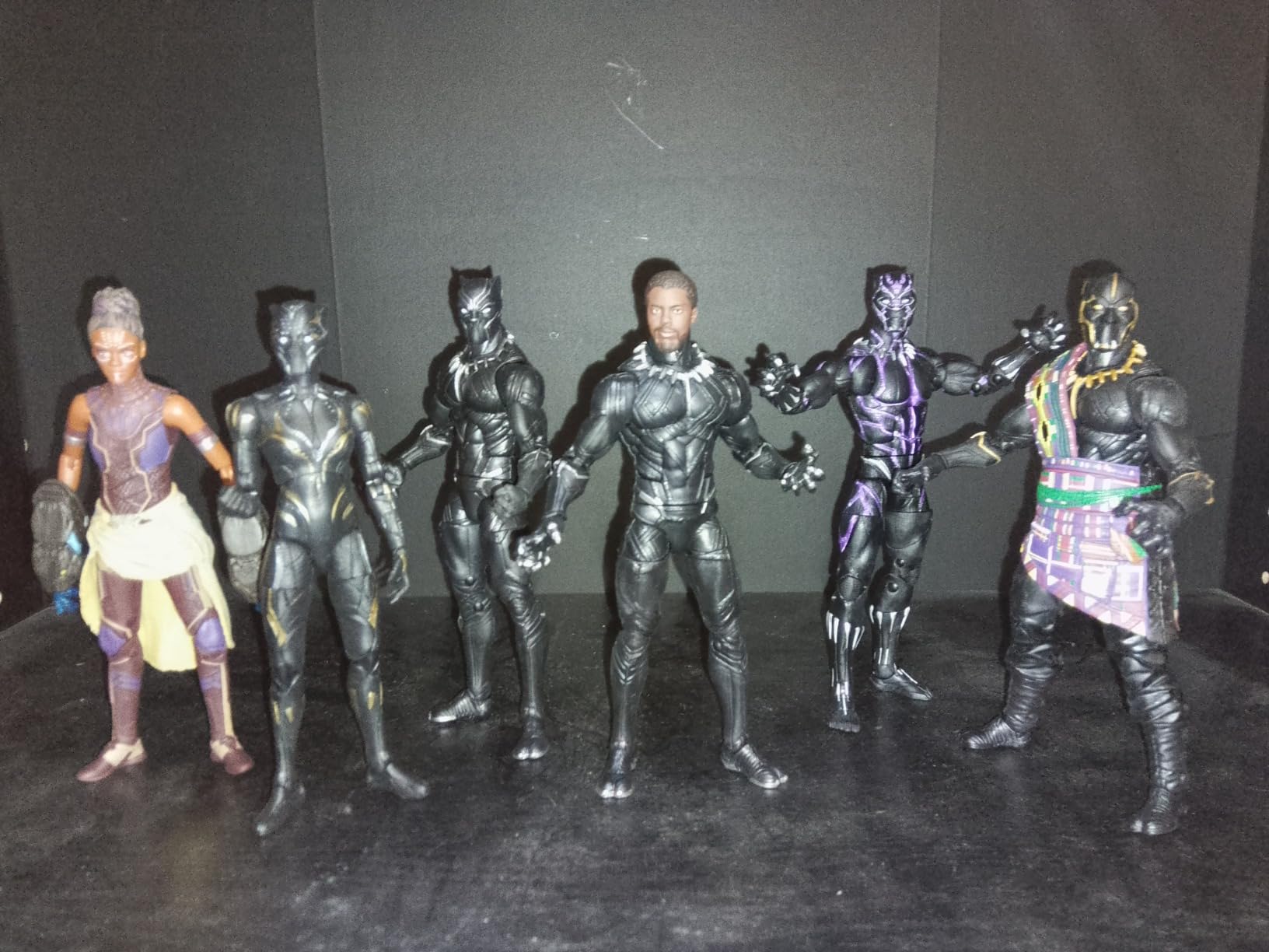 Marvel Legends Series Black Panther Legacy Collection Black Panther 6-inch Action Figure Collectible Toy, 3 Accessories - Customer Photo 2