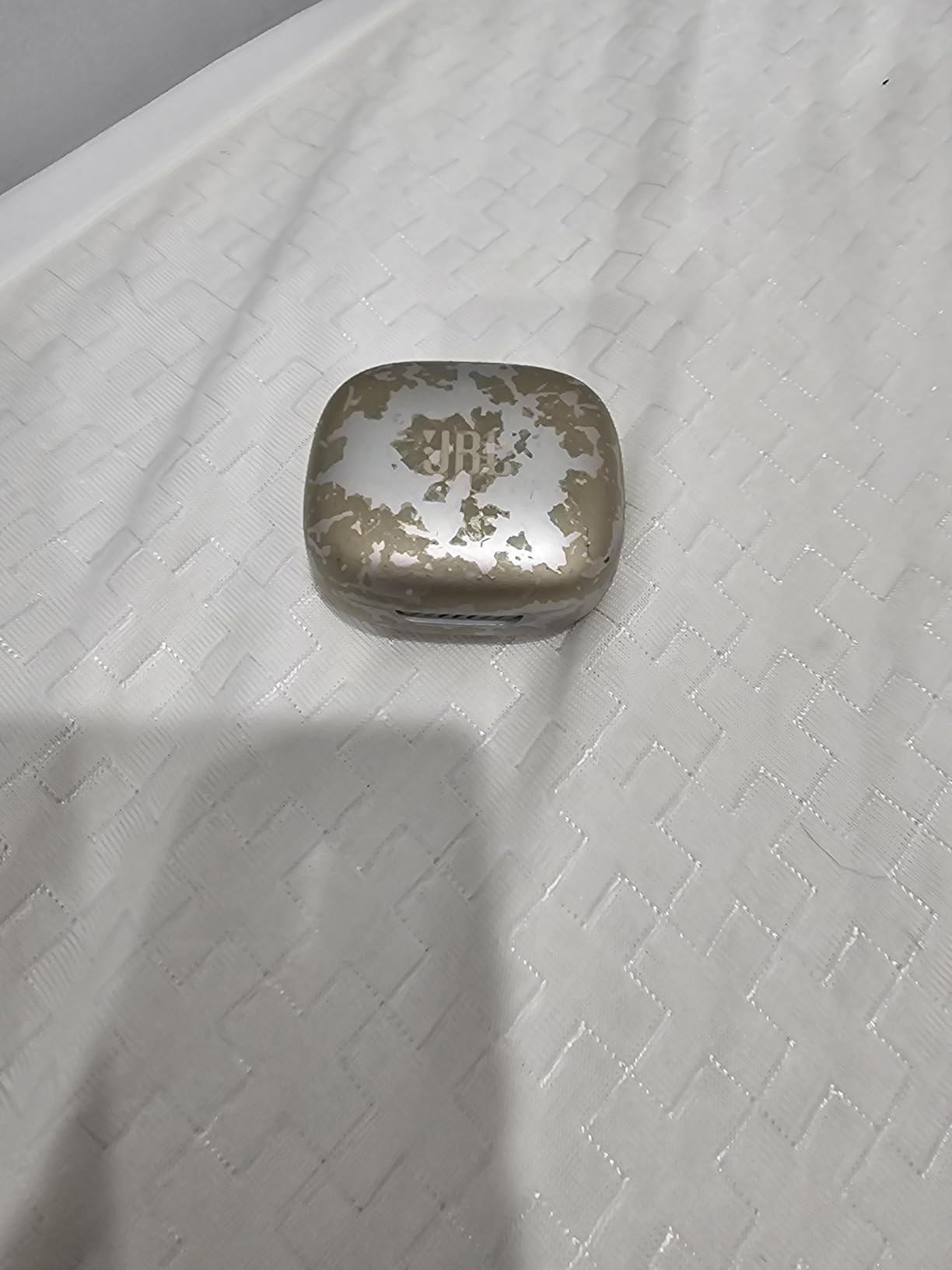 JBL Live Pro 2 - True Wireless Noise Cancelling Earbuds, up to 40 Hours of Playback with Wireless Charging, 6 mics for Perfect Calls, Touch & Voice Control, IPX5 Water Resistant (Black) - Customer Photo 1