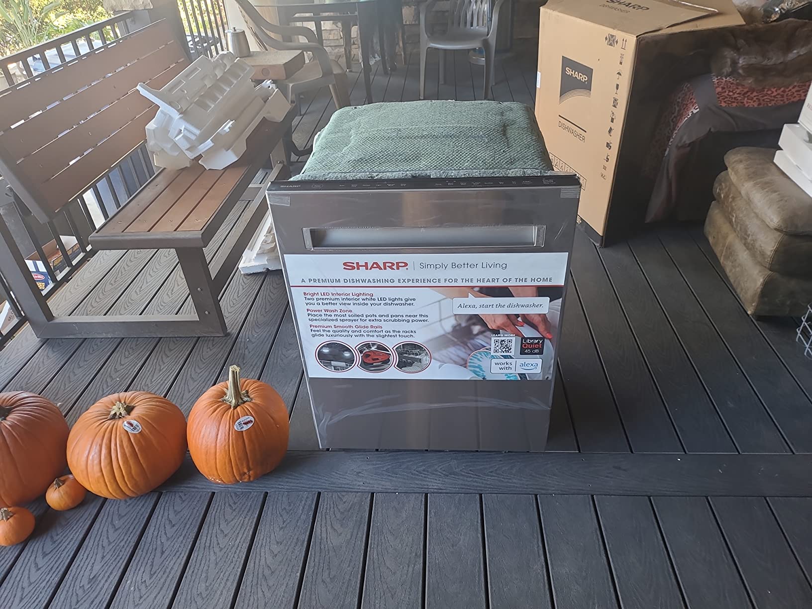 SHARP SDW6767HS Smart Dishwasher Works with Alexa. Includes LED Interior lights, Stainless Steel interior, Heated Dry with Fan Assist, Wash Zone cleans half load on either rack, Adjustable Third Rack Customer Review SHARP SDW6767HS Smart Dishwasher Works with Alexa. Includes LED Interior lights, Stainless Steel interior, Heated Dry with Fan Assist, Wash Zone cleans half load on either rack, Adjustable Third Rack - Customer Photo 1