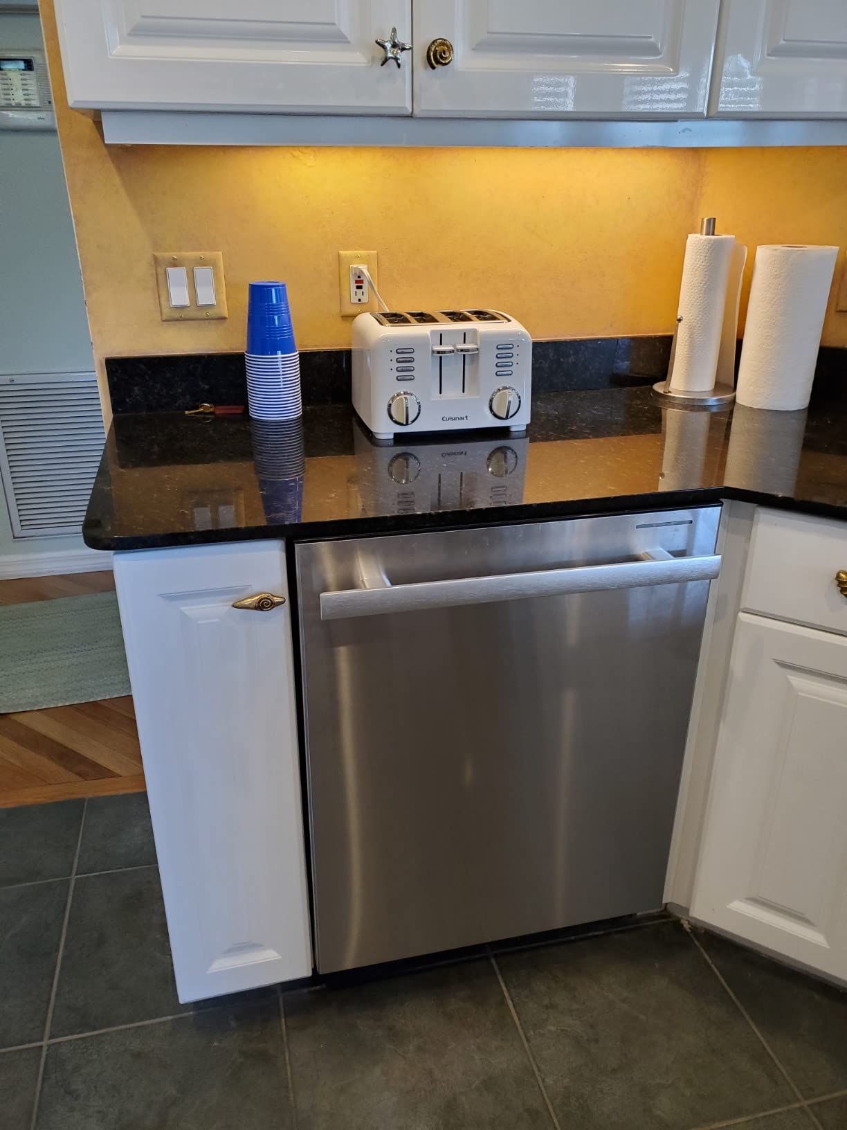 SHARP SDW6767HS Smart Dishwasher Works with Alexa. Includes LED Interior lights, Stainless Steel interior, Heated Dry with Fan Assist, Wash Zone cleans half load on either rack, Adjustable Third Rack Customer Review SHARP SDW6767HS Smart Dishwasher Works with Alexa. Includes LED Interior lights, Stainless Steel interior, Heated Dry with Fan Assist, Wash Zone cleans half load on either rack, Adjustable Third Rack - Customer Photo 3