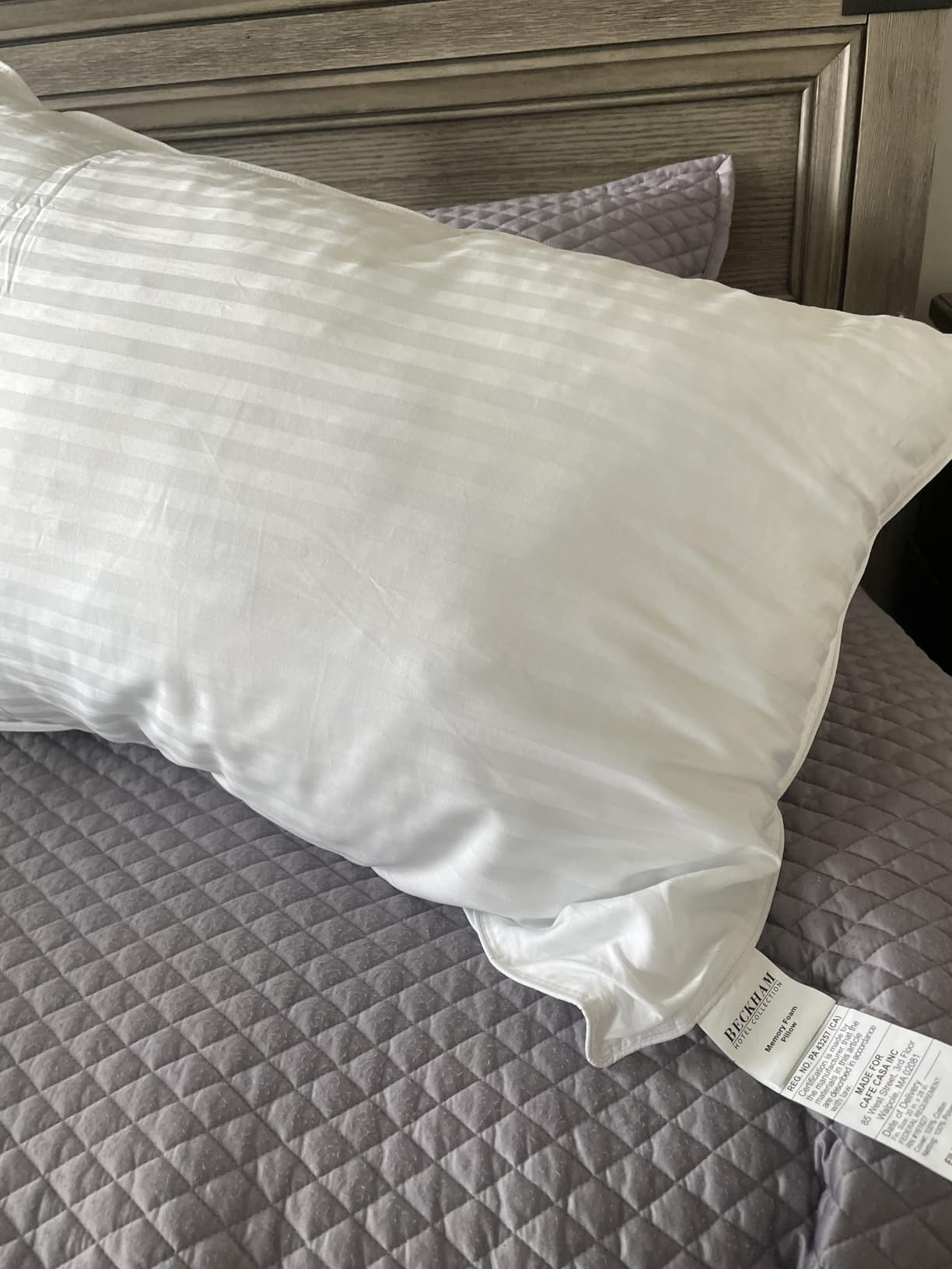 Beckham Hotel Collection Shredded Memory Foam Pillow 2-Pack Queen | Adjustable Fill Cooling Bed Pillows for Side, Back & Stomach Sleepers - Customer Photo 1