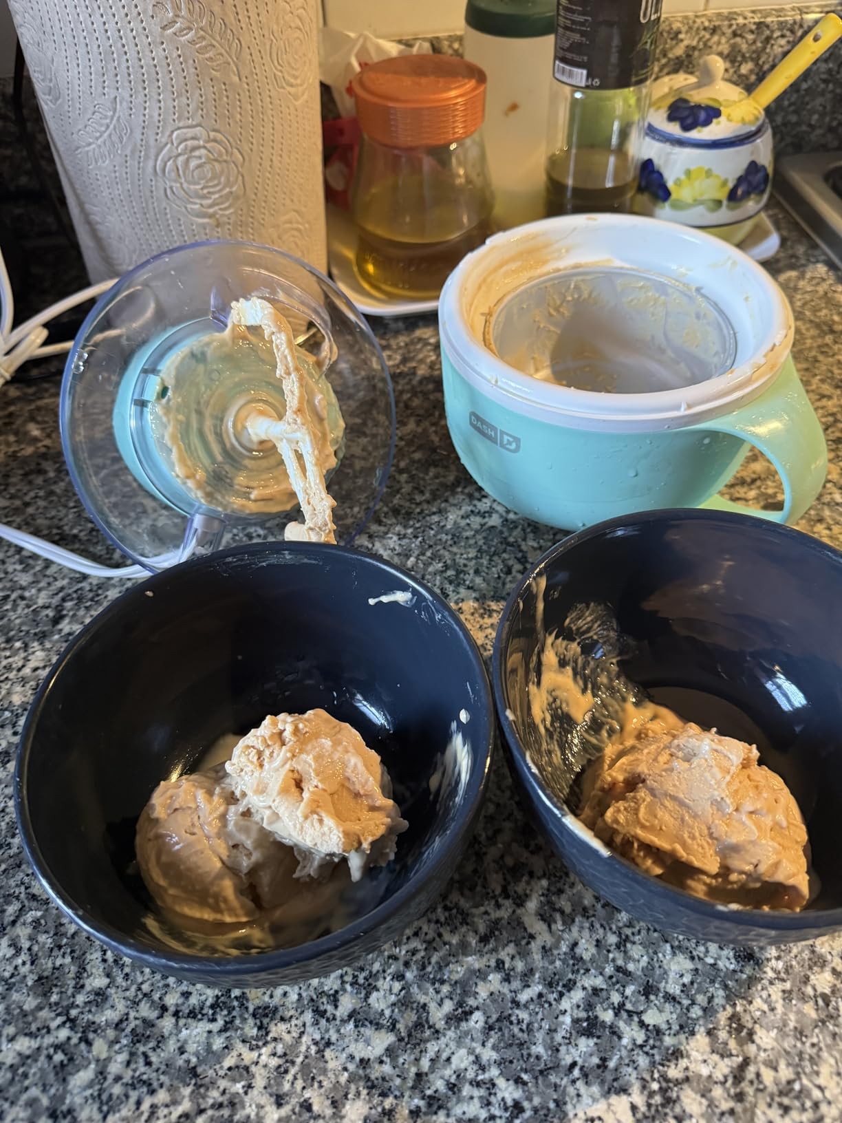 DASH My Mug Ice Cream Maker Machine (Aqua): Multi-Purpose Soft Serve Ice Cream Machine with (2) Bowls for Homemade Gelato, Sorbet, Frozen Yogurt, Built-In Ingredient Chute, Easy to Clean and Store - Customer Photo 4