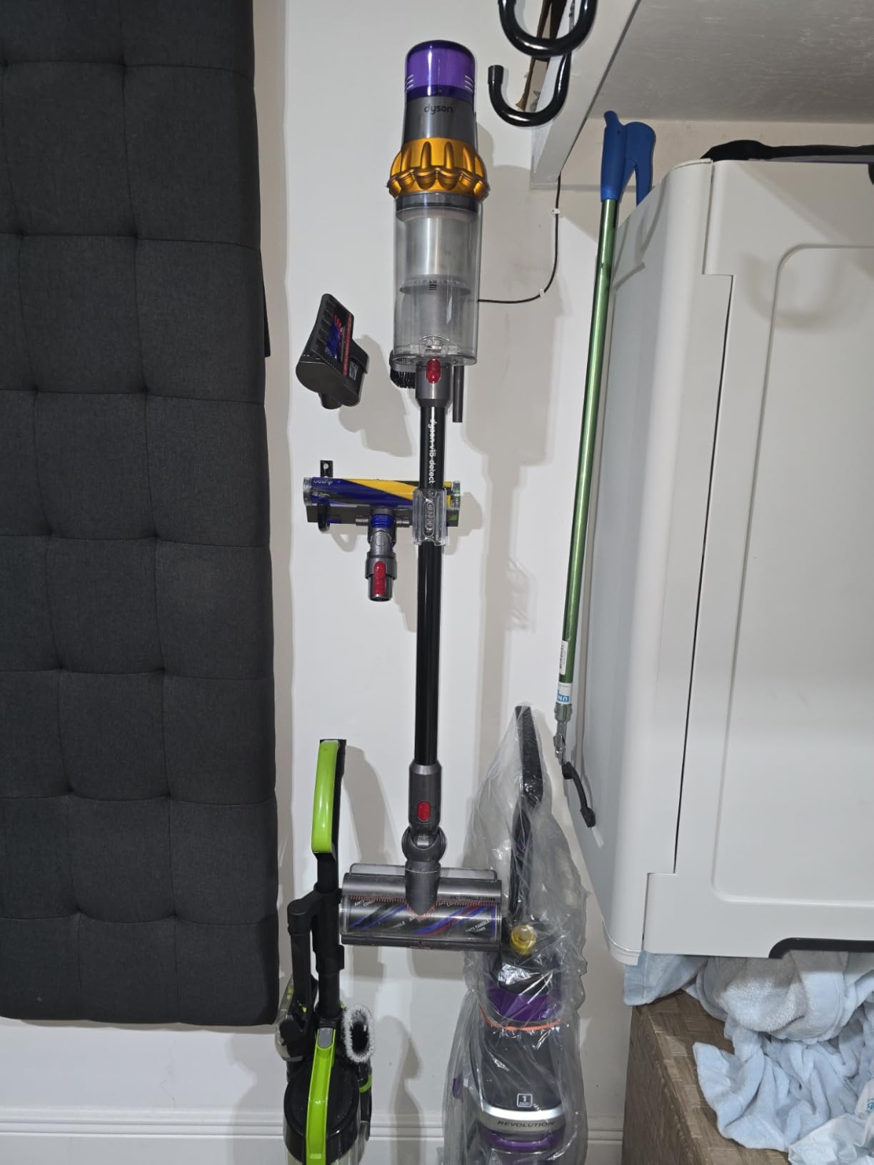 Dyson V15 Detect Cordless Vacuum Cleaner, Yellow/Nickel - Customer Photo 2