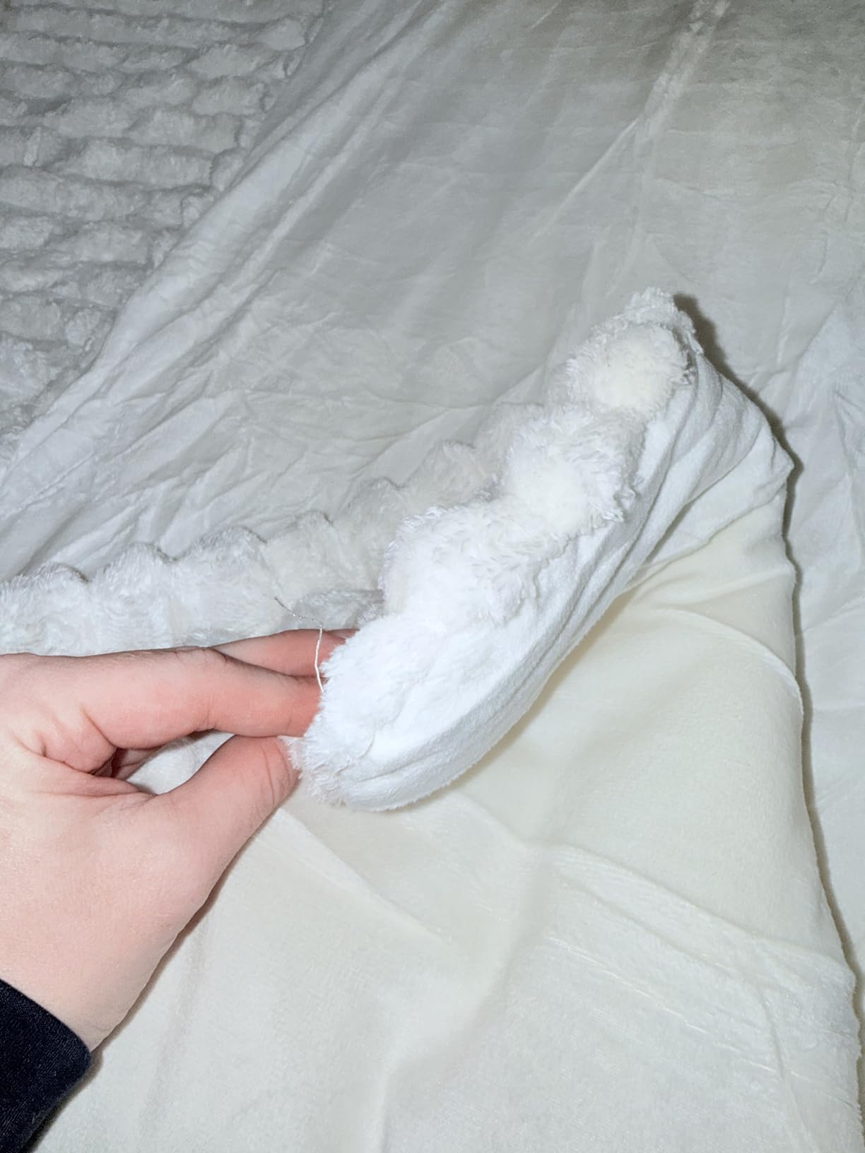 BEDELITE Fleece Queen Comforter Set -Super Soft & Warm Fluffy Black Bedding, Luxury Fuzzy Heavy Bed Set for Winter with 2 Pillow Cases - Customer Photo 1