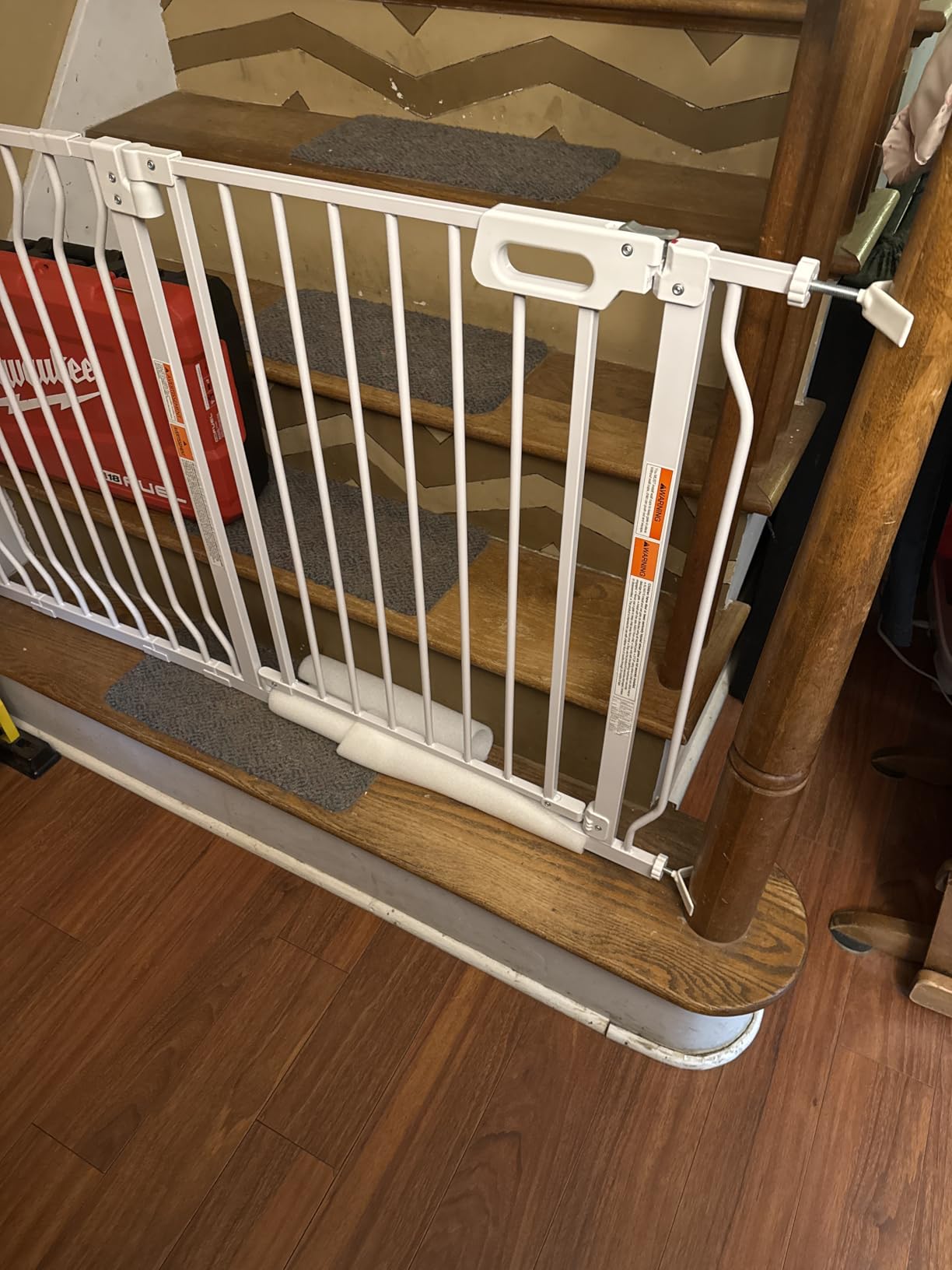 Mom's Choice-GROWNSY Baby Gate for Stairs, 29.5 Mom's Choice-GROWNSY Baby Gate for Stairs, 29.5