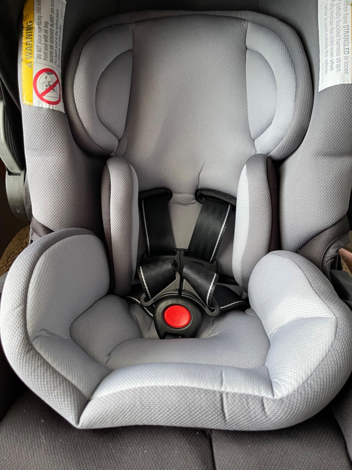 Baby Trend Secure-Lift Infant Car Seat, Dash Black - Customer Photo 5