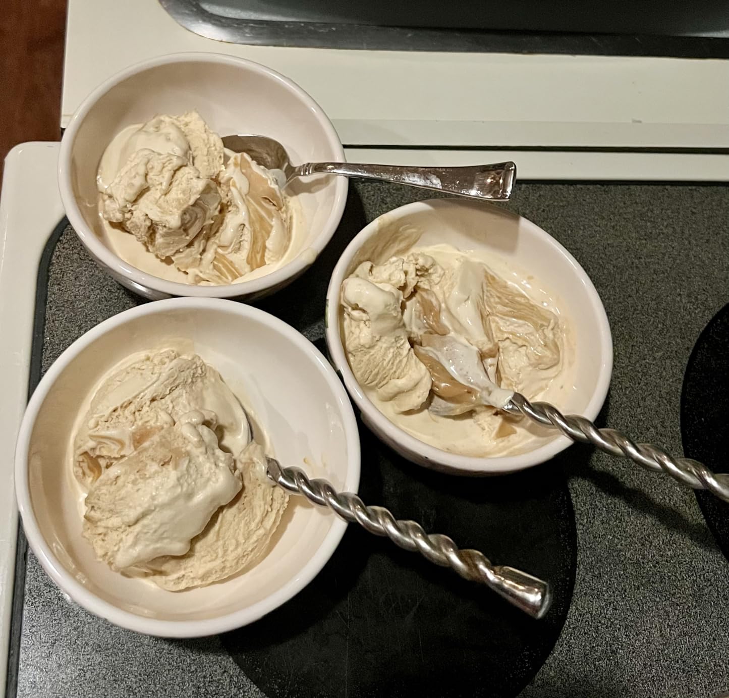 Tasty Mini Ice Cream Maker, Make Ice Cream, Sorbet, Frozen Yogurt, Gelato, Desserts, Quick Results, Pink - Customer Photo 2