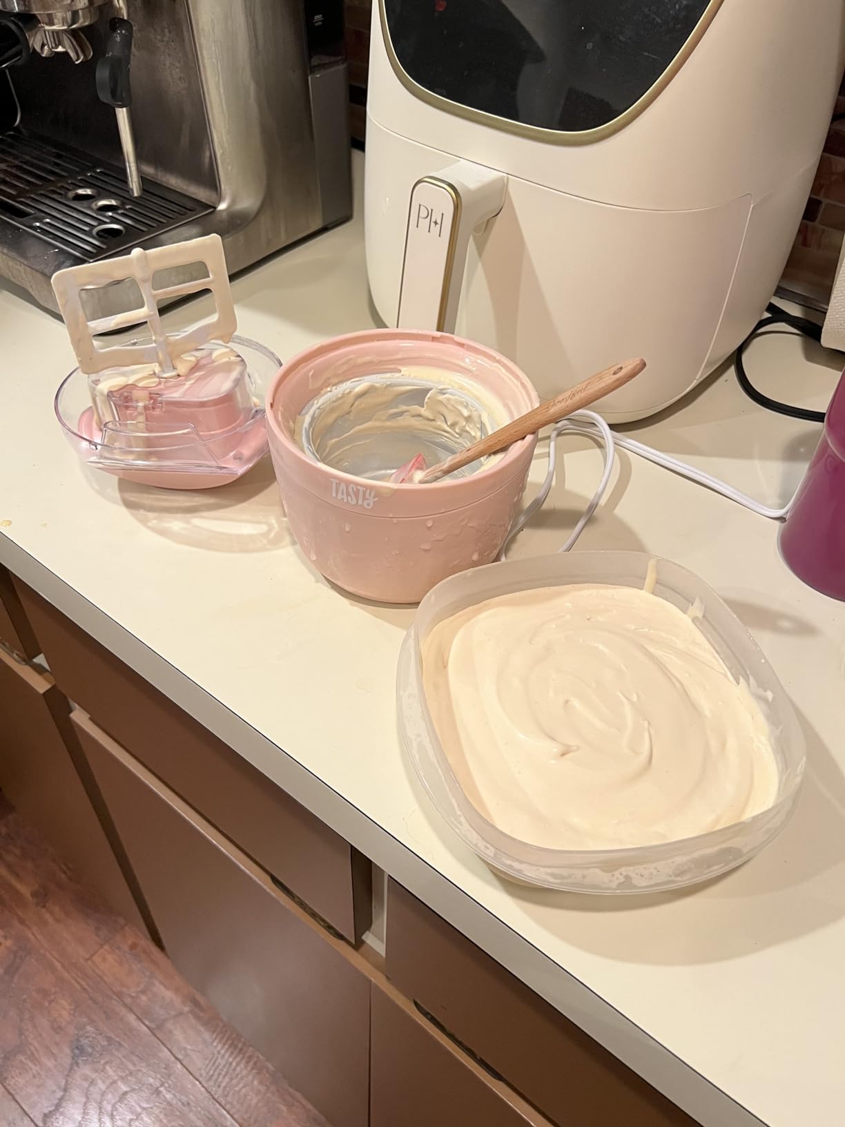 Tasty Mini Ice Cream Maker, Make Ice Cream, Sorbet, Frozen Yogurt, Gelato, Desserts, Quick Results, Pink - Customer Photo 4