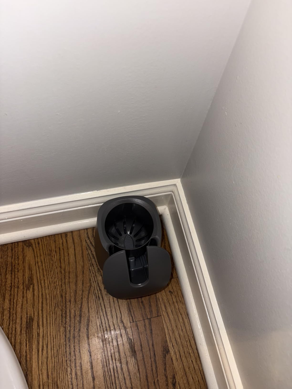 SetSail Toilet Brush and Holder, Self Closing Lid Toilet Bowl Brushes Holder and Extra Long Handle Ventilated Toilet Brush Set for Bathroom Cleaning, Nylon Bristles, White & Grey - Customer Photo 3