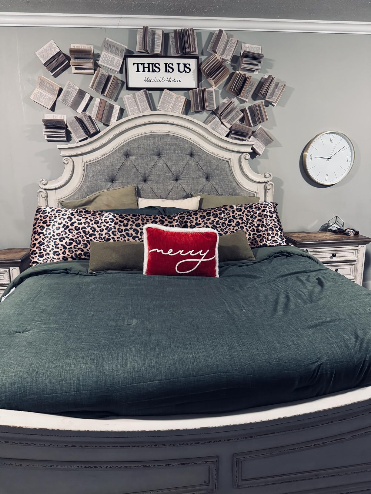 Geniospin King Comforter Set - 7 Pieces Comforter King Size, Soft Solid Bedding Set for All Season, Textured Bed in a Bag with Sheets, Pillowcases & Shams (Dark Green, 102''x90'') - Customer Photo 2