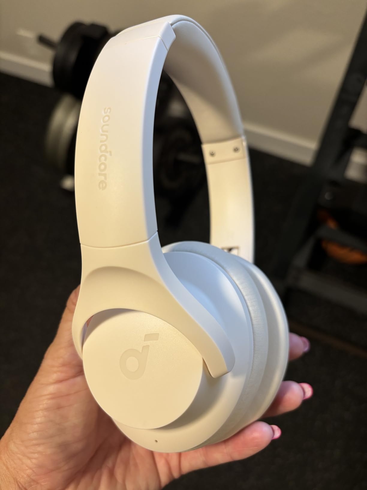 Soundcore by Anker Q20i Hybrid Active Noise Cancelling Headphones, Wireless Over-Ear Bluetooth, 40H Long ANC Playtime, Hi-Res Audio, Big Bass, Customize via an App, Transparency Mode (White) - Customer Photo 2