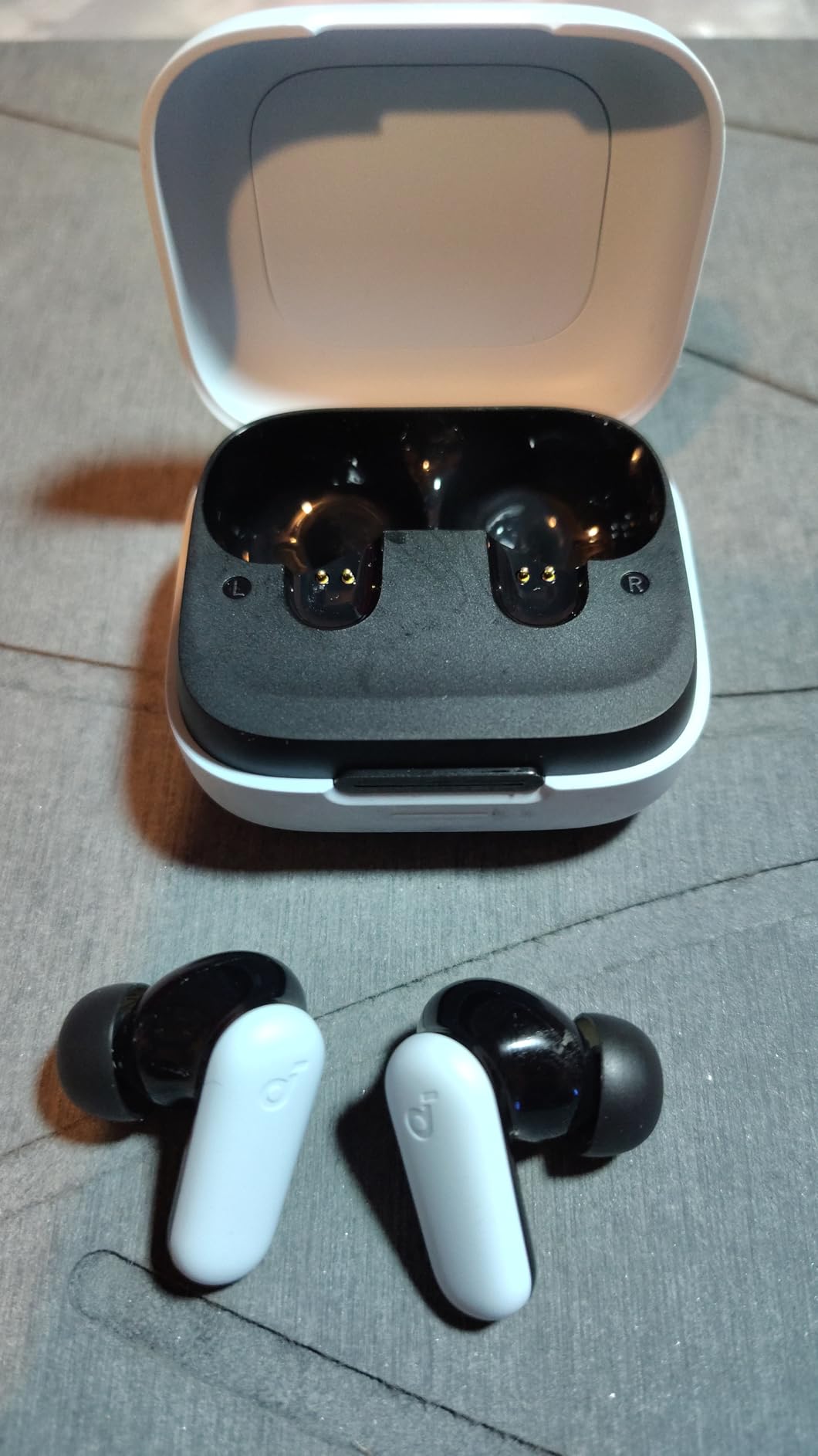 Soundcore P30i by Anker Noise Cancelling Earbuds, Strong and Smart Noise Cancelling, Powerful Bass, 45H Playtime, 2-in-1 Case and Phone Stand, IP54, Wireless Earbuds, Bluetooth 5.4 (Green) - Customer Photo 1