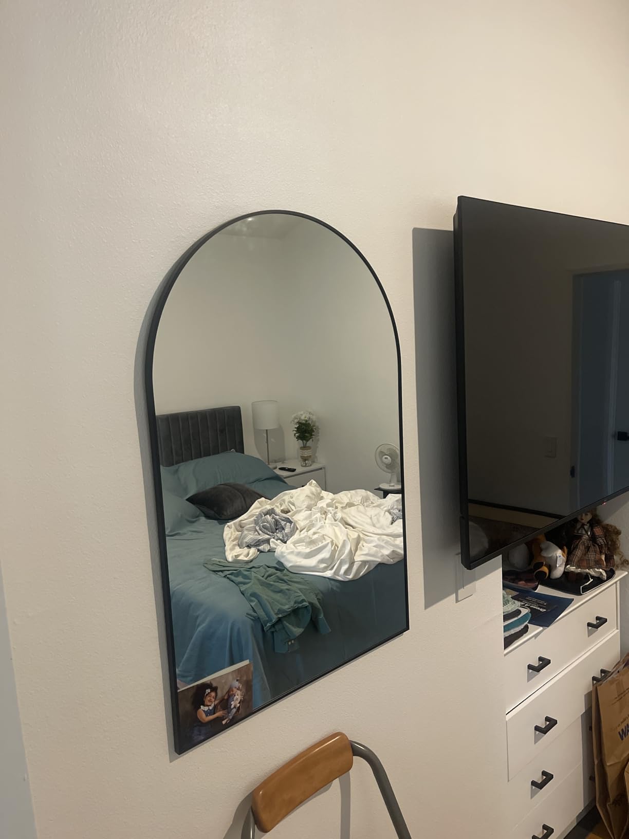 VooBang Arched Wall Mirror, 24 x 36 inch Arch Bathroom Mirror, Wall Mounted Vanity Mirror with Arch Metal Frame, Modern Bathroom Vanity Mirror for Bedroom, Living Room, Hanging or Leaning, Black Customer Review VooBang Arched Wall Mirror, 24 x 36 inch Arch Bathroom Mirror, Wall Mounted Vanity Mirror with Arch Metal Frame, Modern Bathroom Vanity Mirror for Bedroom, Living Room, Hanging or Leaning, Black - Customer Photo 4