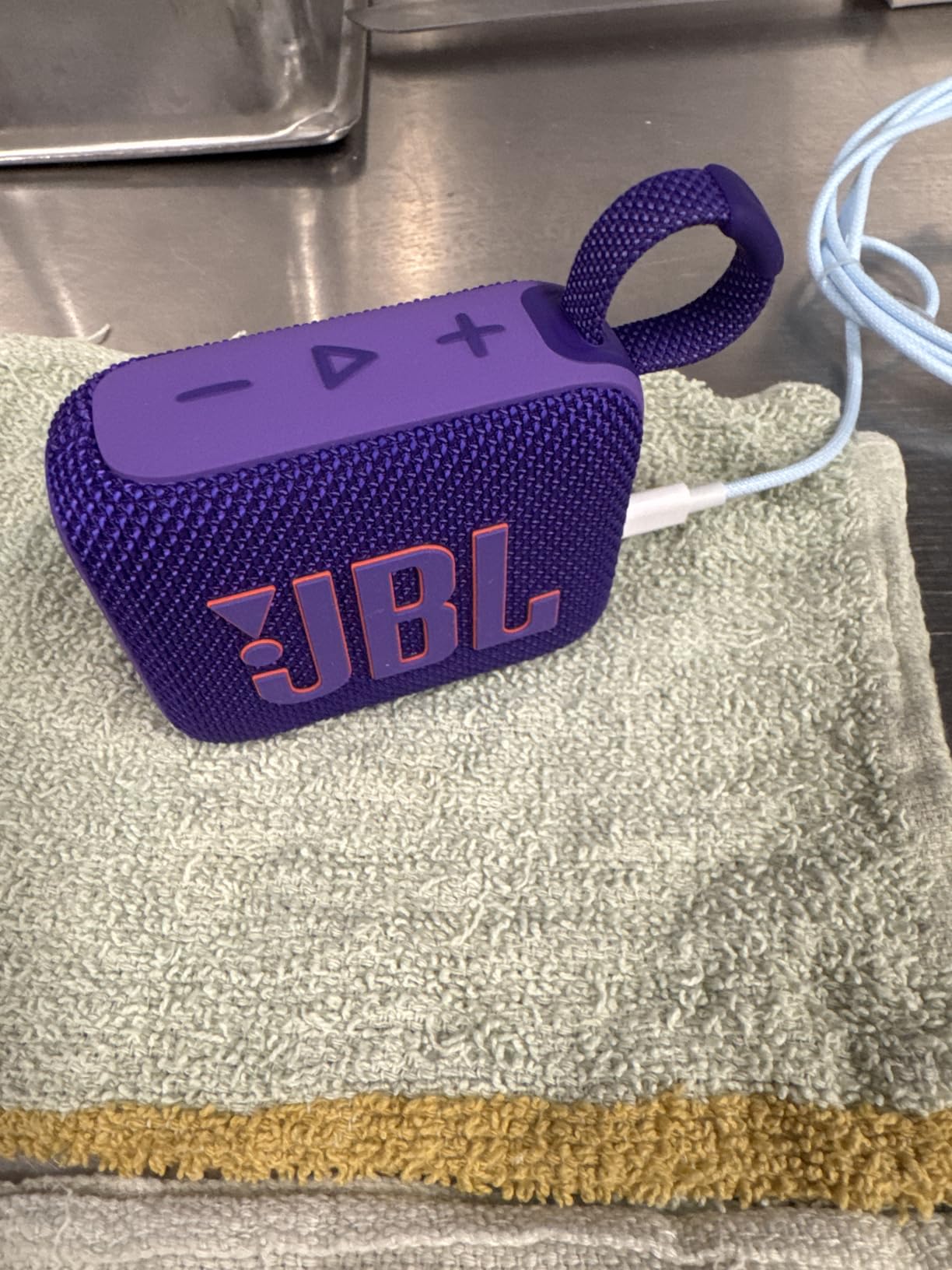 JBL Go 4 - Ultra-Portable, Waterproof and Dustproof Bluetooth Speaker, Big Pro Sound with Punchy bass, 7-Hour Built-in Battery, Made in Part with Recycled Materials (Black) - Customer Photo 4