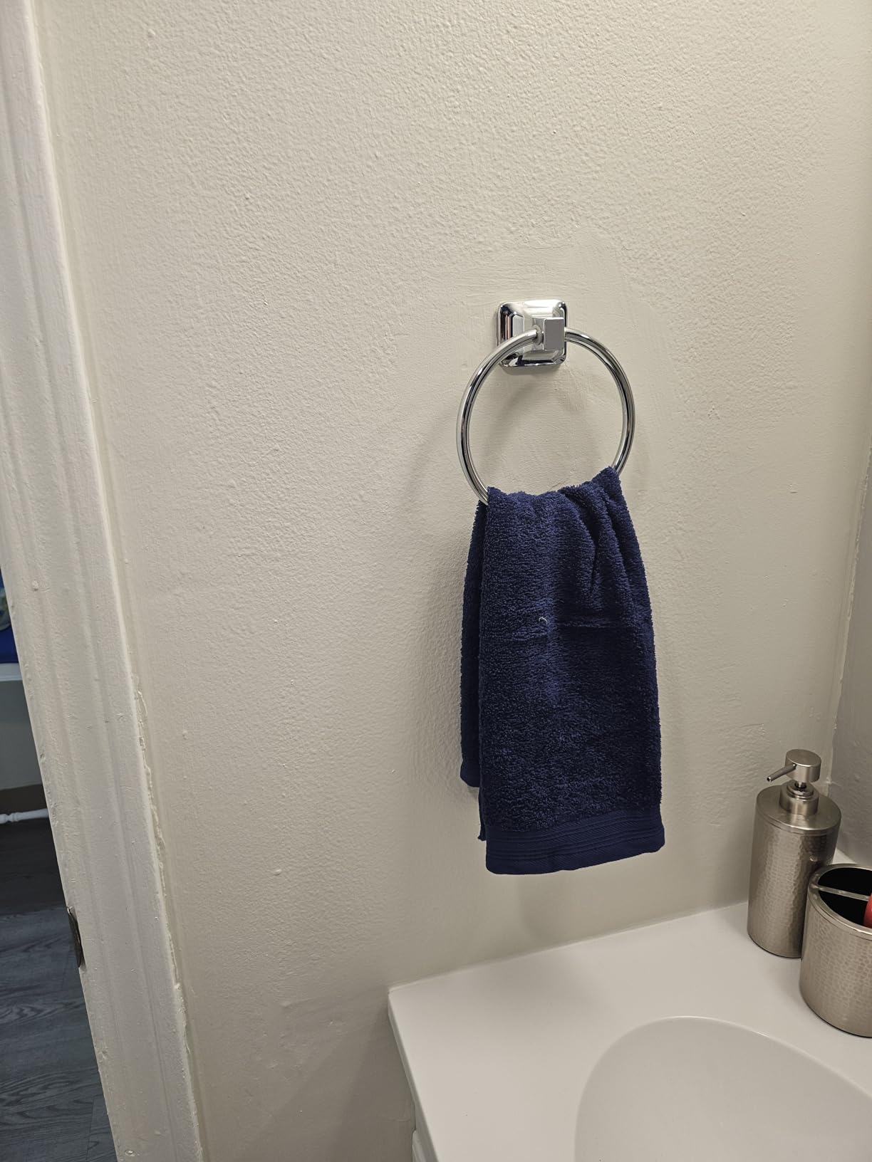 Ultra Soft 3 Pack Cotton Towel Set, Contains a Bath Towels 28x55 inch, a Hand Towels 16x24 inch & a Wash Coths 12x12 inch, Ideal Everyday use, Compact & Lightweight - Black, Medium - Customer Photo 1