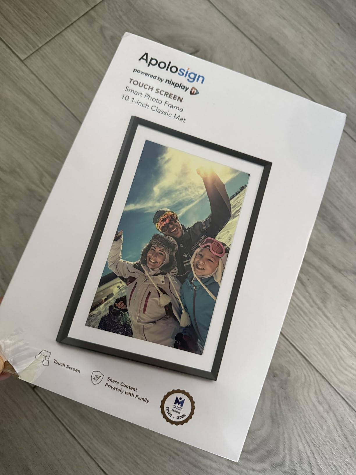 ApoloSign Digital Picture Frame Powered by Nixplay, 15.6 ApoloSign Digital Picture Frame Powered by Nixplay, 15.6