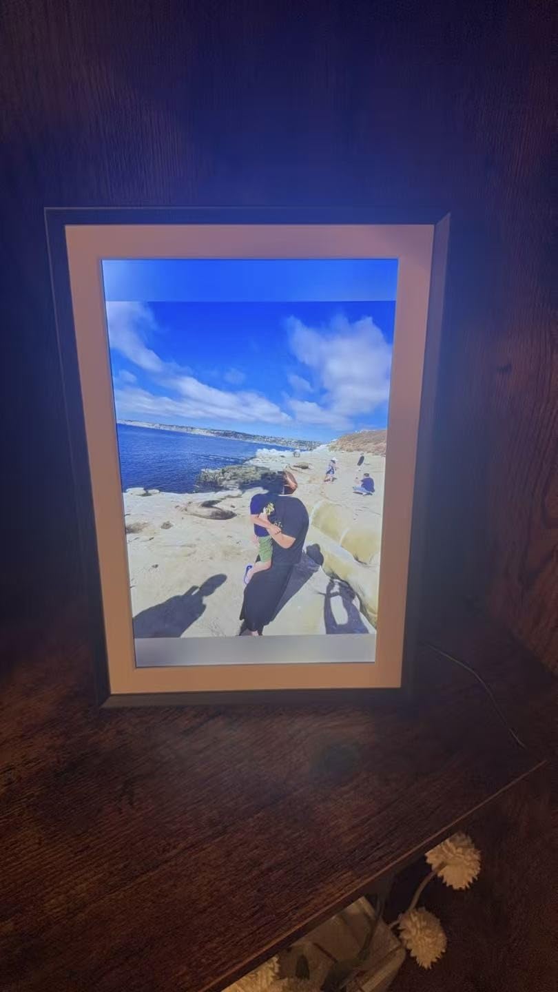 ApoloSign Digital Picture Frame Powered by Nixplay, 15.6 ApoloSign Digital Picture Frame Powered by Nixplay, 15.6