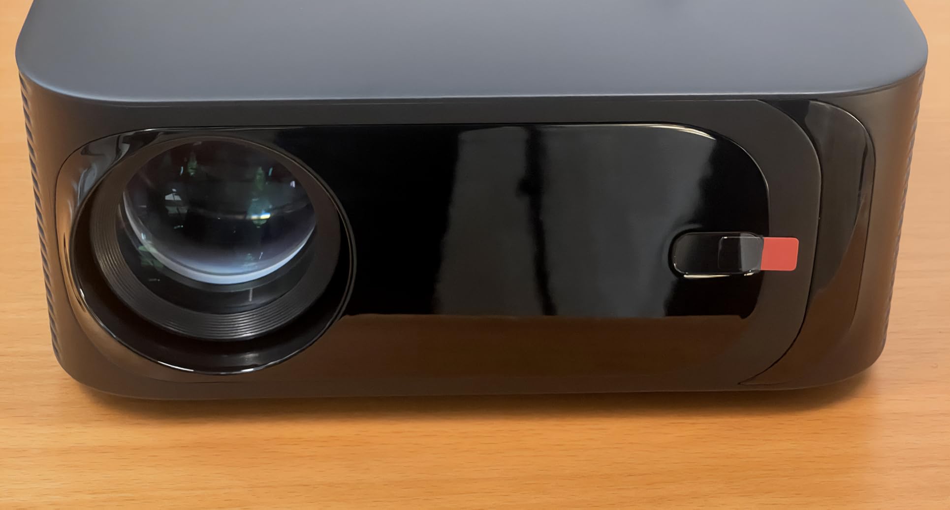 [1500 ANSI/Auto Focus/Built-in APPs] Outdoor-Projector-4K with Wifi6 and Bluetooth, Smart TV OS & DoIby Audio, Portable Projector with YouTube/PrimeVideo, ONOAYO 1080P Proyector with 300 ''Display - Customer Photo 1