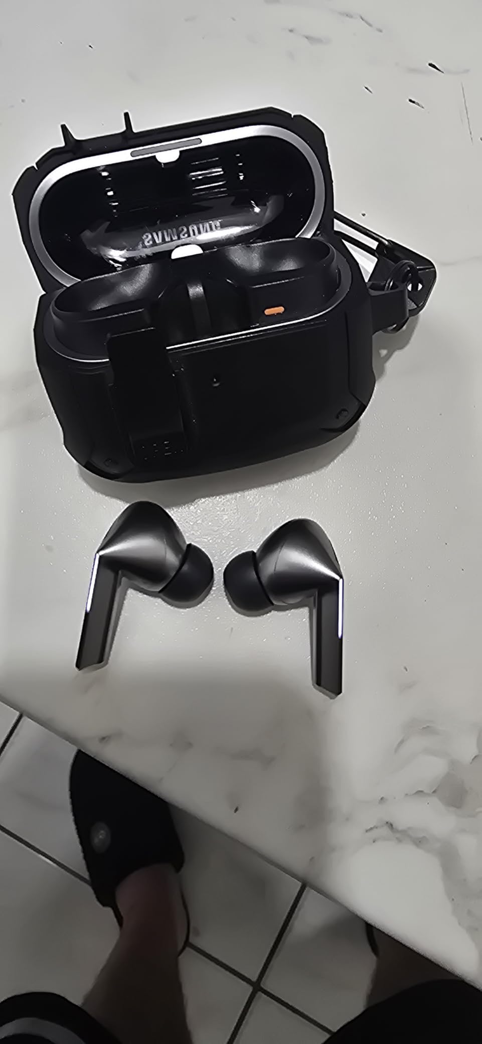 Samsung Galaxy Buds 3 Pro AI True Wireless Bluetooth Earbuds, Noise Cancelling, Sound Optimization, Redesigned Comfort Fit, White [US Version, Amazon Exclusive, 2Yr Warranty] - Customer Photo 3