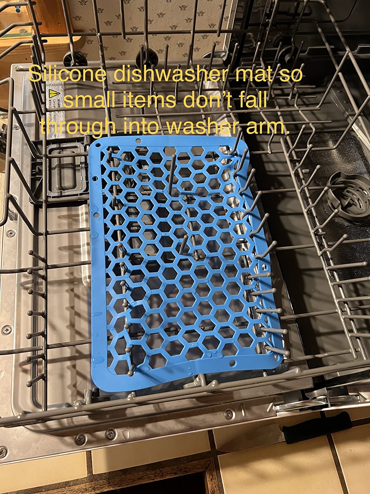 BLACK+DECKER Countertop Dishwasher, Counter Dishwasher with 6 Wash Programs, 6-Place Setting Capacity, Stainless Steel Interior, ENERGY STAR Certified, BCD6SD, White Customer Review BLACK+DECKER Countertop Dishwasher, Counter Dishwasher with 6 Wash Programs, 6-Place Setting Capacity, Stainless Steel Interior, ENERGY STAR Certified, BCD6SD, White - Customer Photo 2